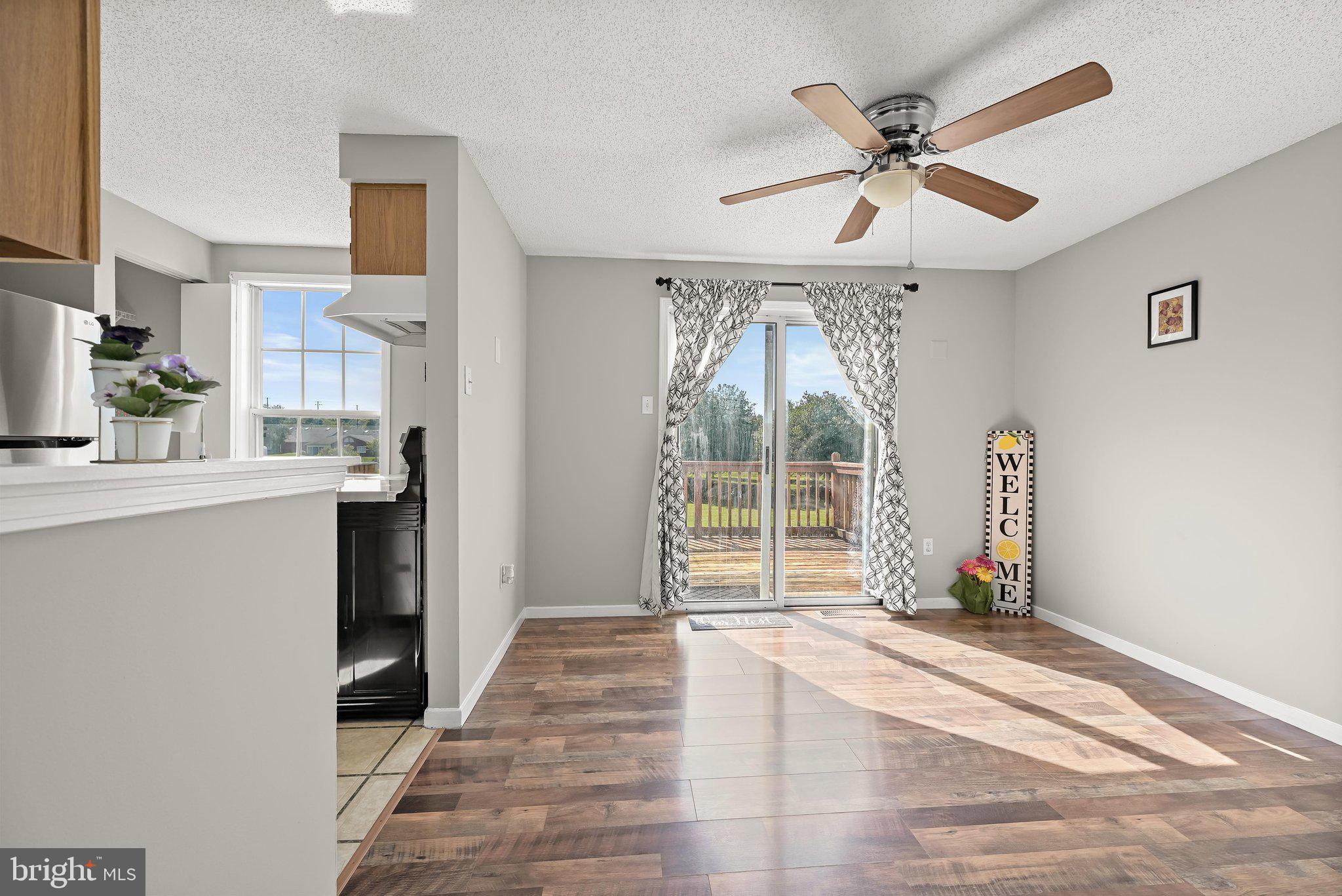 ROLLING MEADOWS - Residential