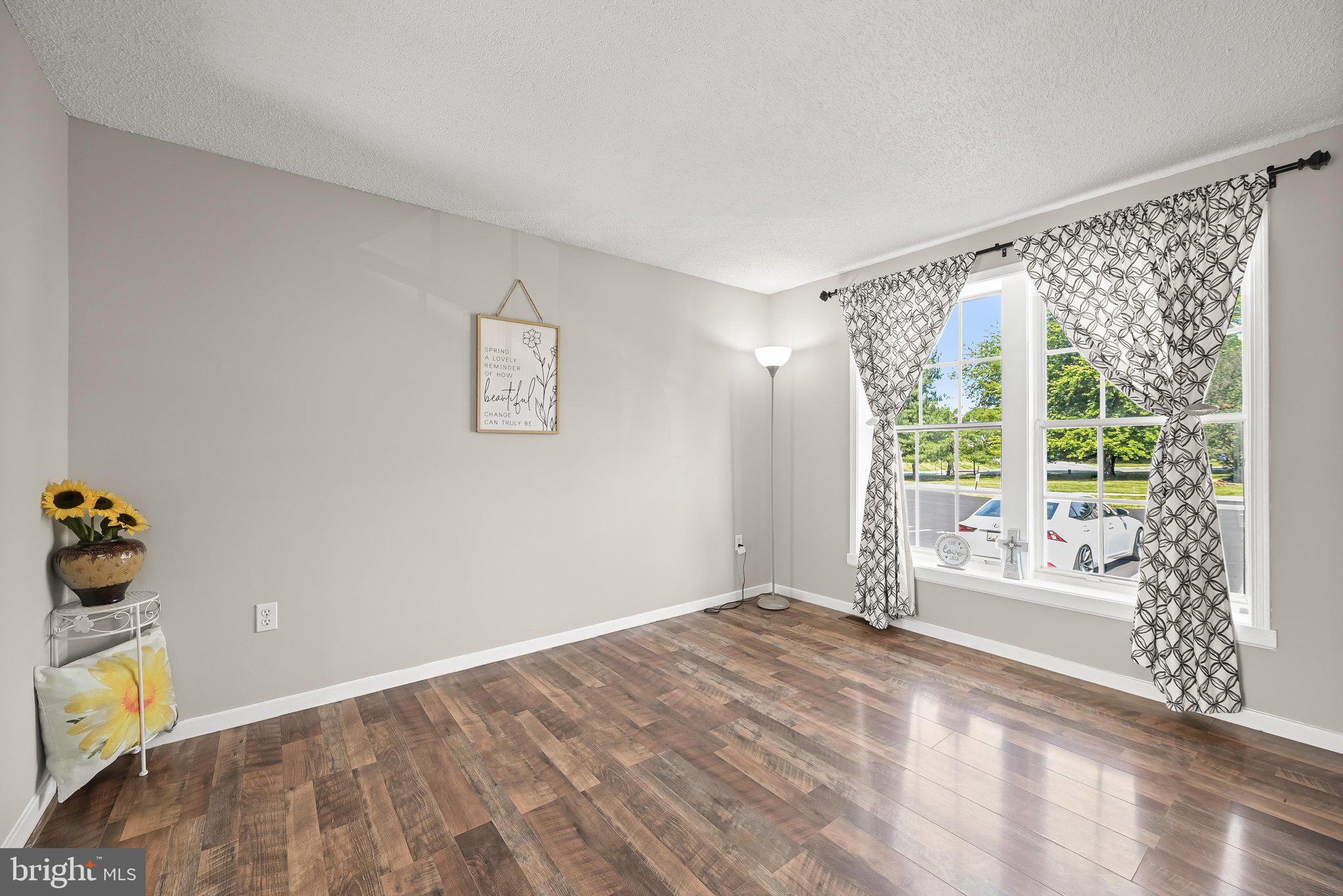 ROLLING MEADOWS - Residential