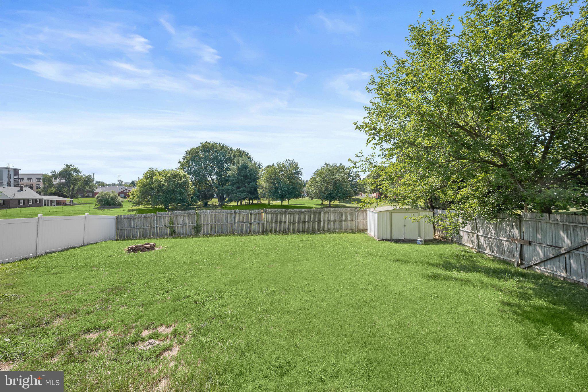 ROLLING MEADOWS - Residential