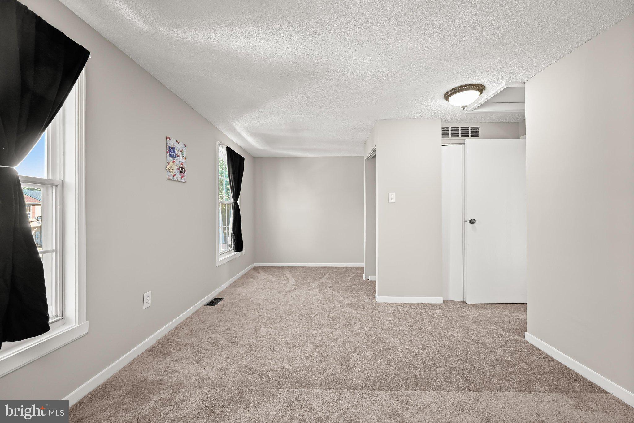 ROLLING MEADOWS - Residential