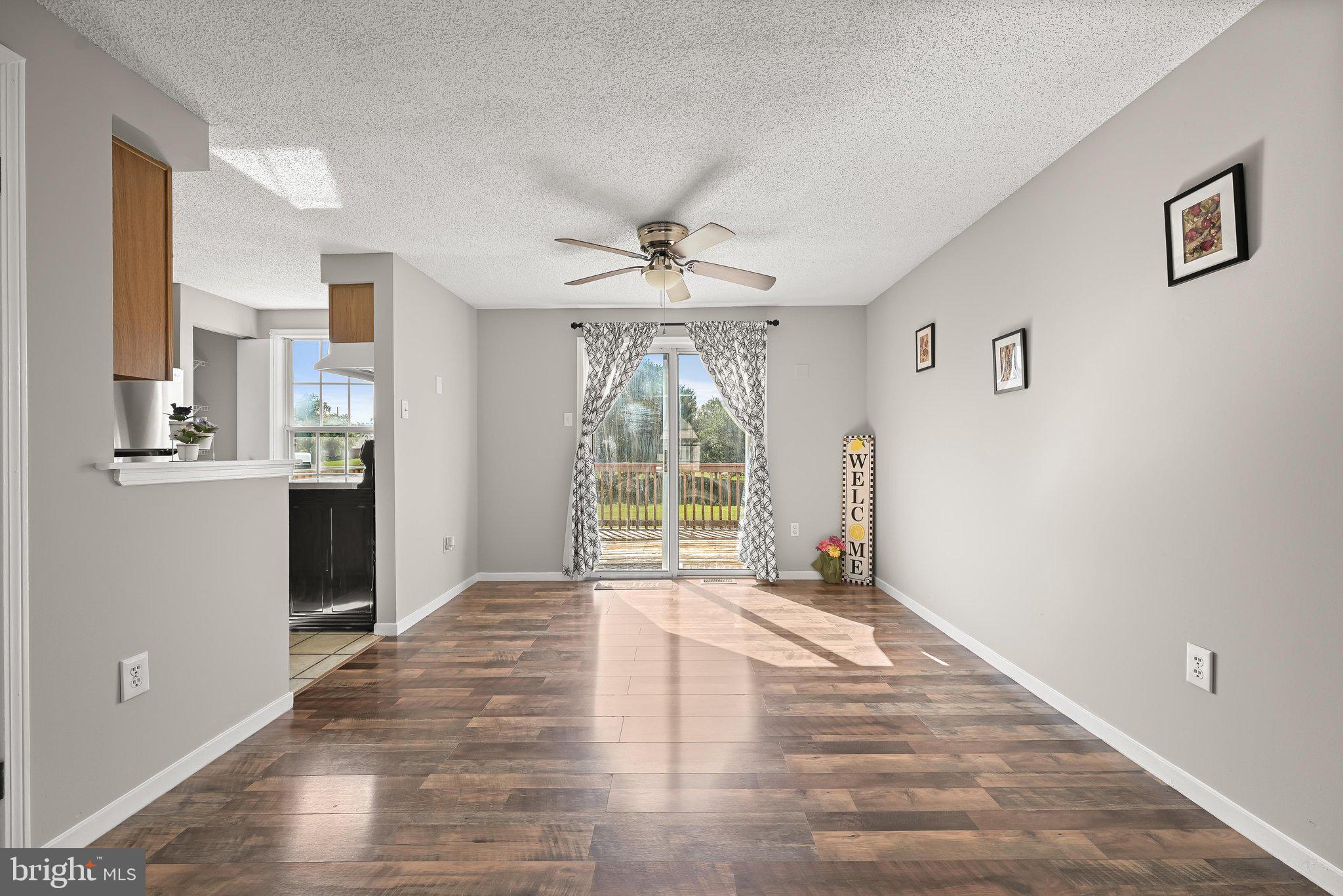 ROLLING MEADOWS - Residential