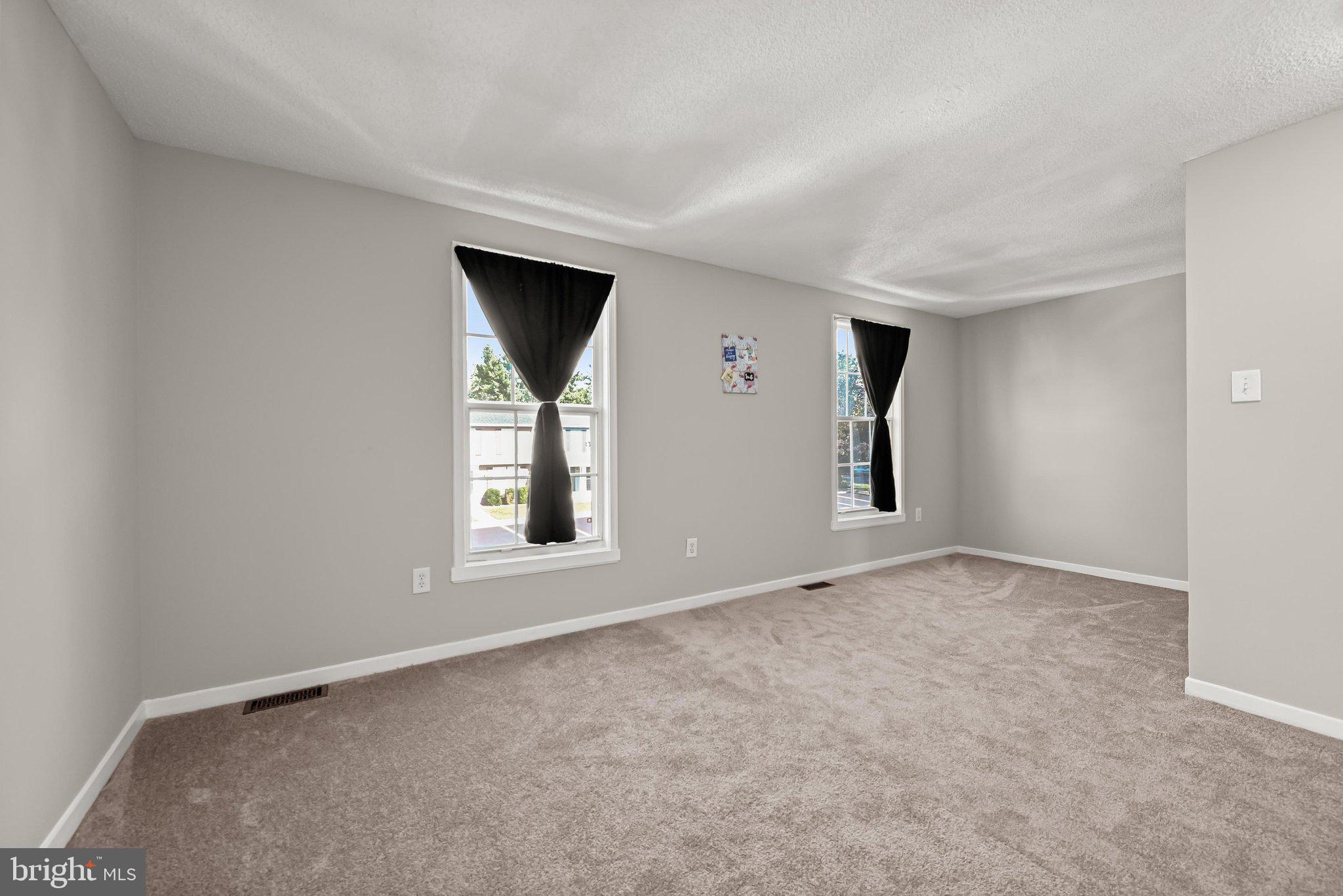 ROLLING MEADOWS - Residential