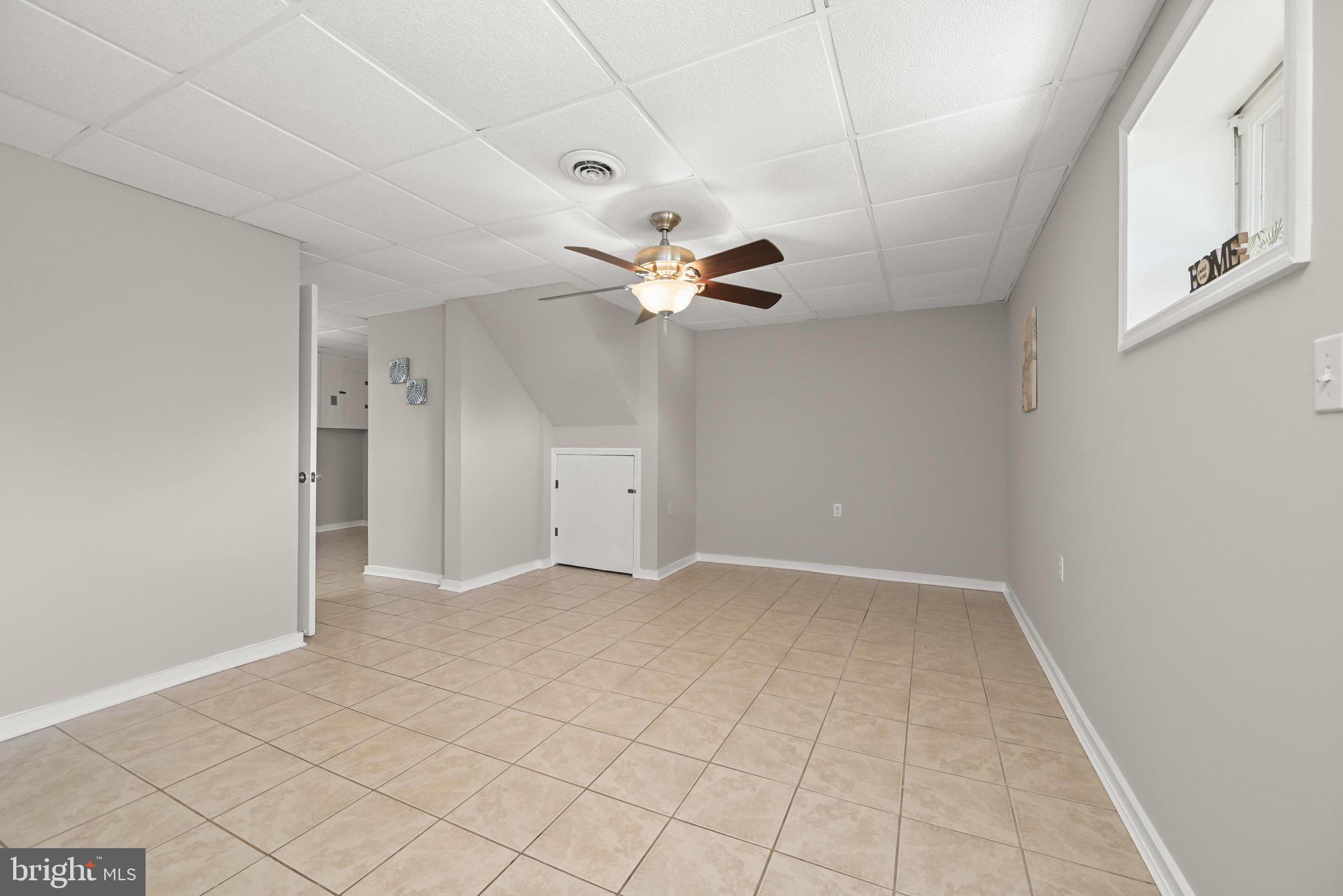 ROLLING MEADOWS - Residential