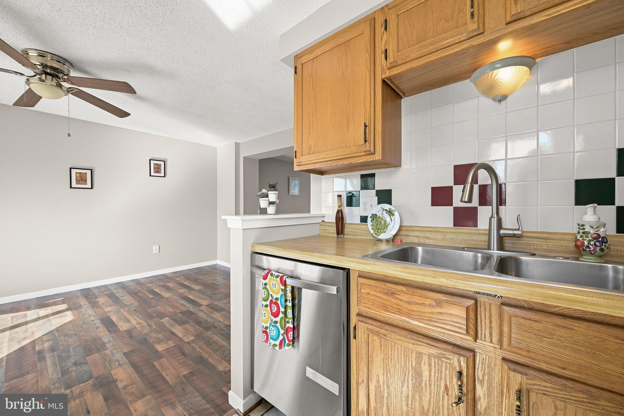 ROLLING MEADOWS - Residential