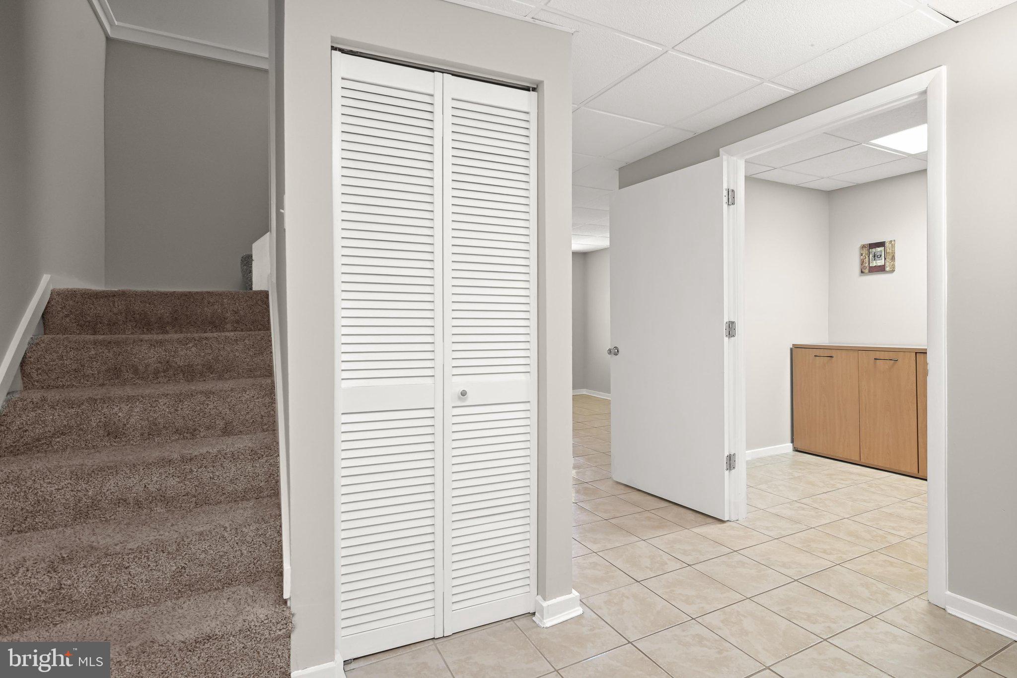 ROLLING MEADOWS - Residential