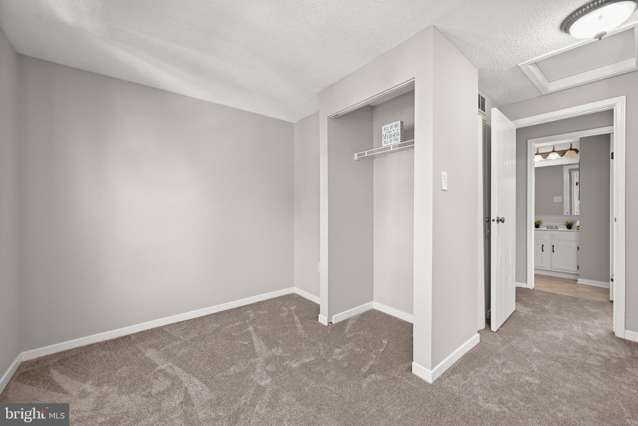 ROLLING MEADOWS - Residential