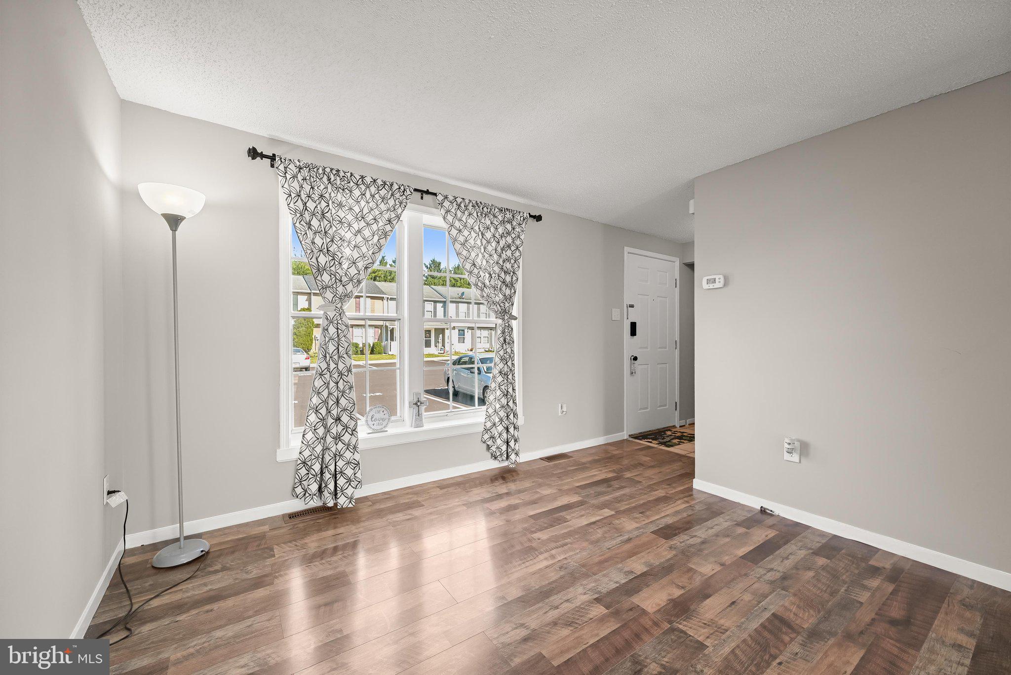 ROLLING MEADOWS - Residential