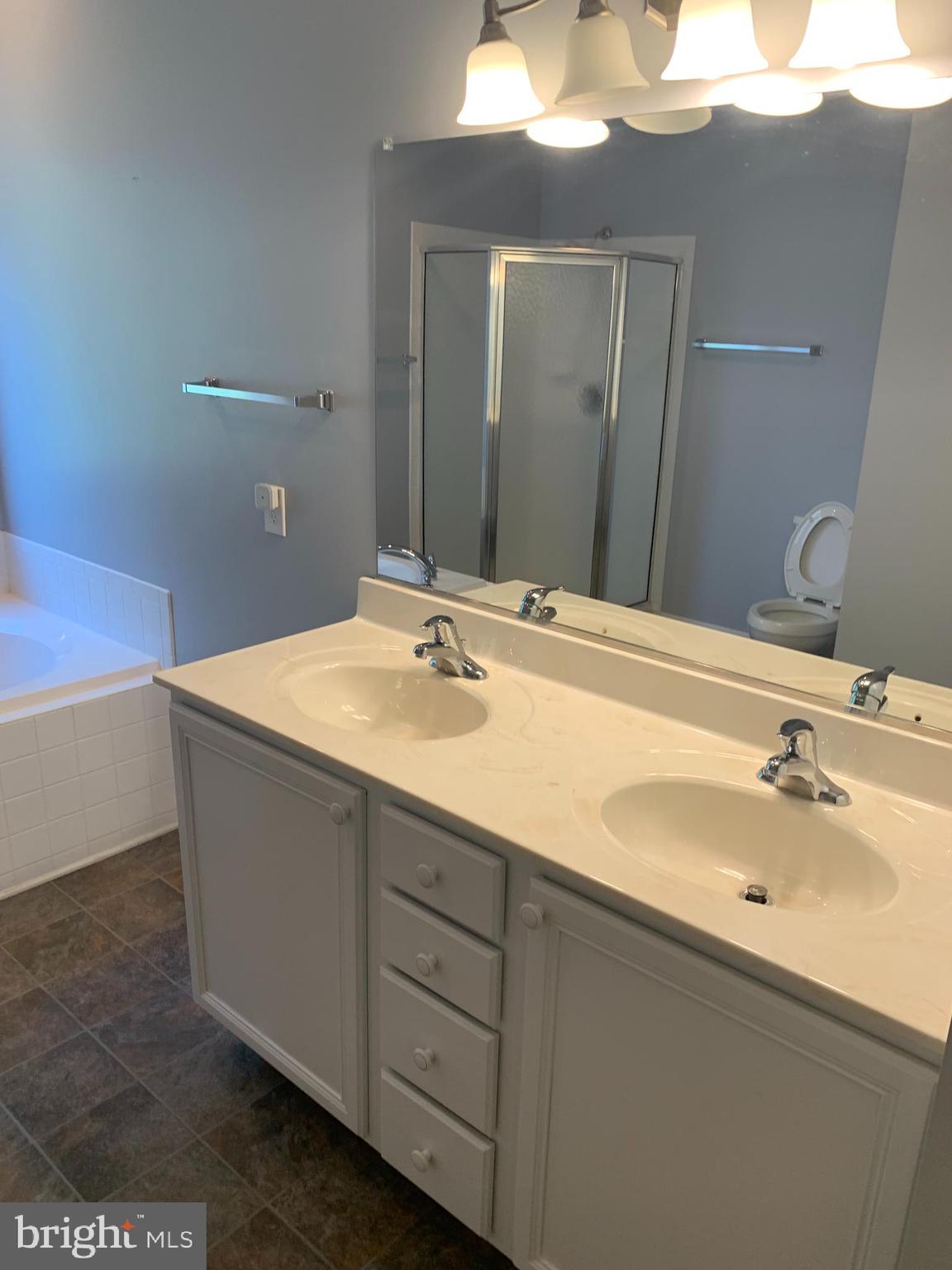 WESTMORELAND SHORES - Residential Lease