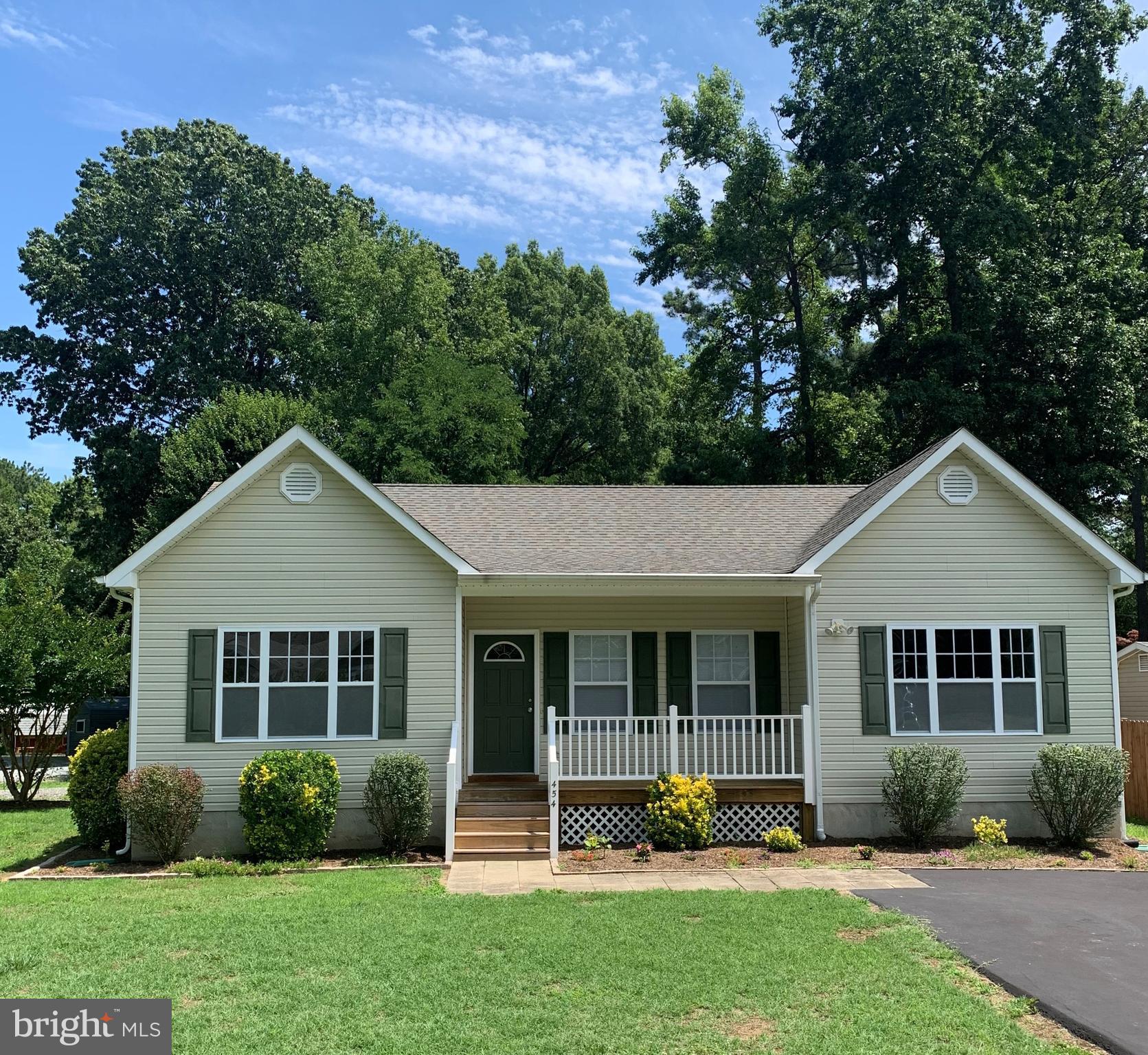 WESTMORELAND SHORES - Residential Lease