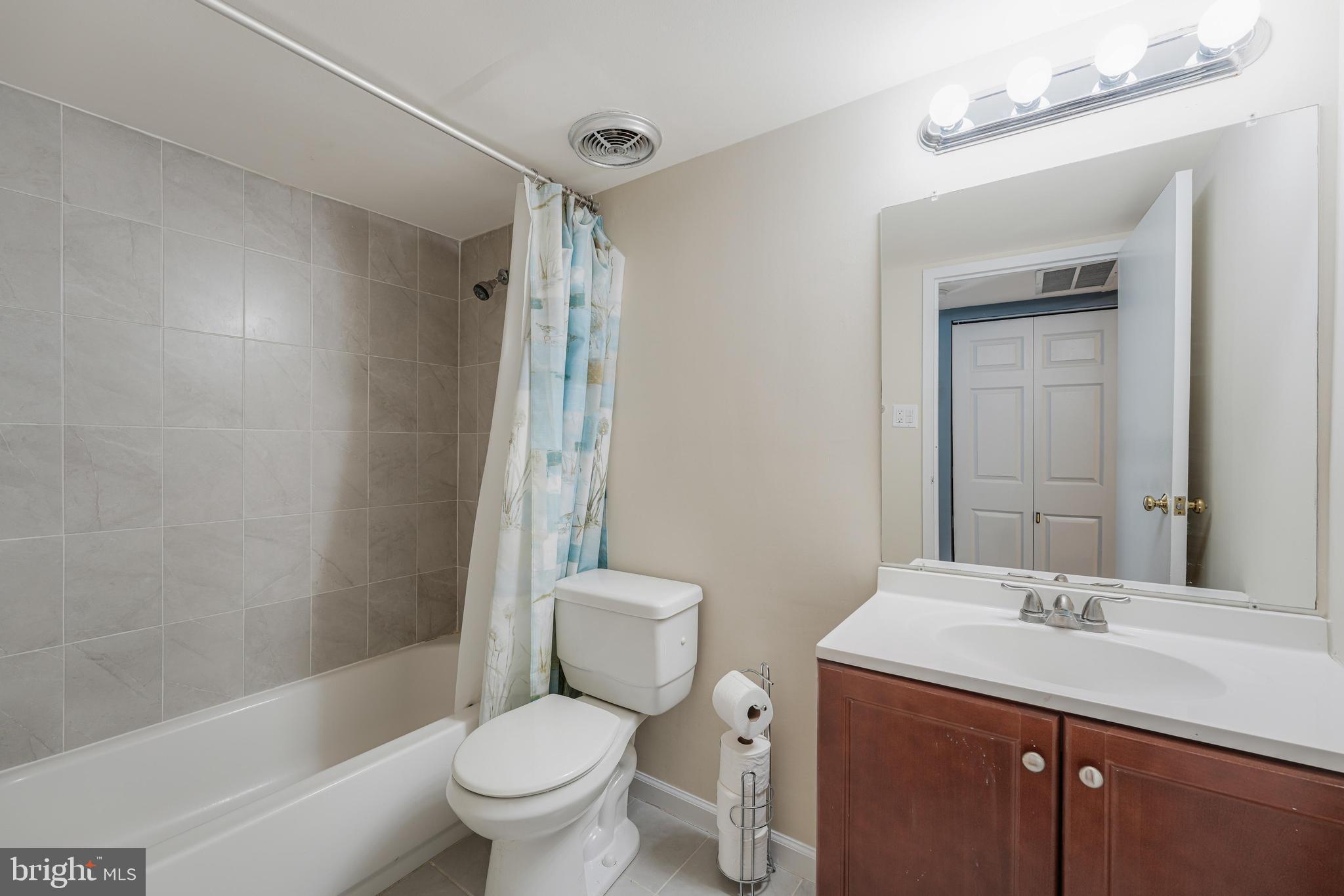 CHESTNUT GROVE - Residential