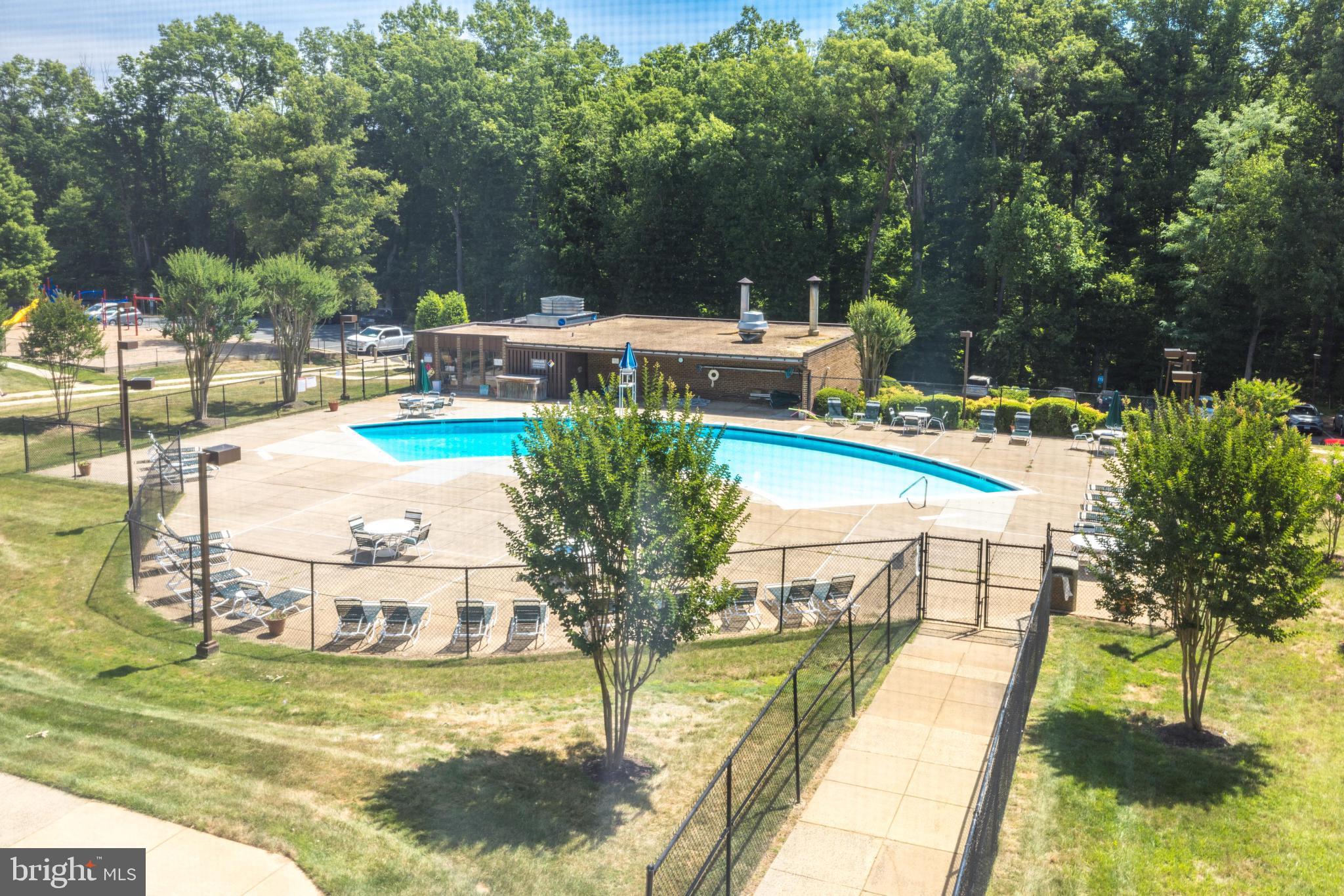 CHESTNUT GROVE - Residential