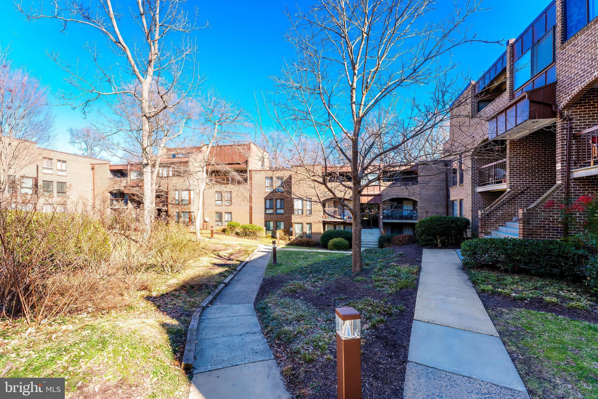 CHESTNUT GROVE - Residential