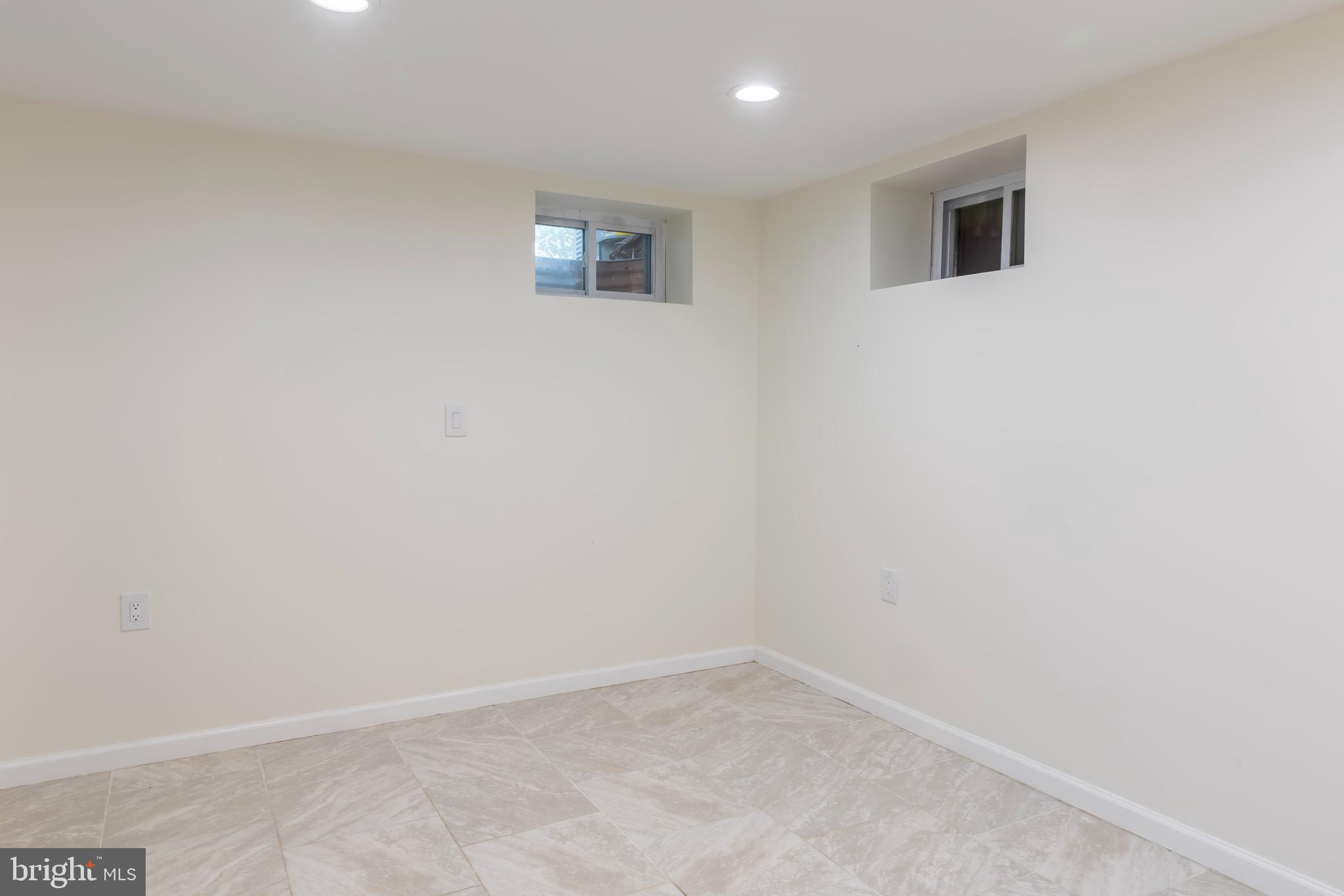 STONEGATE - Residential