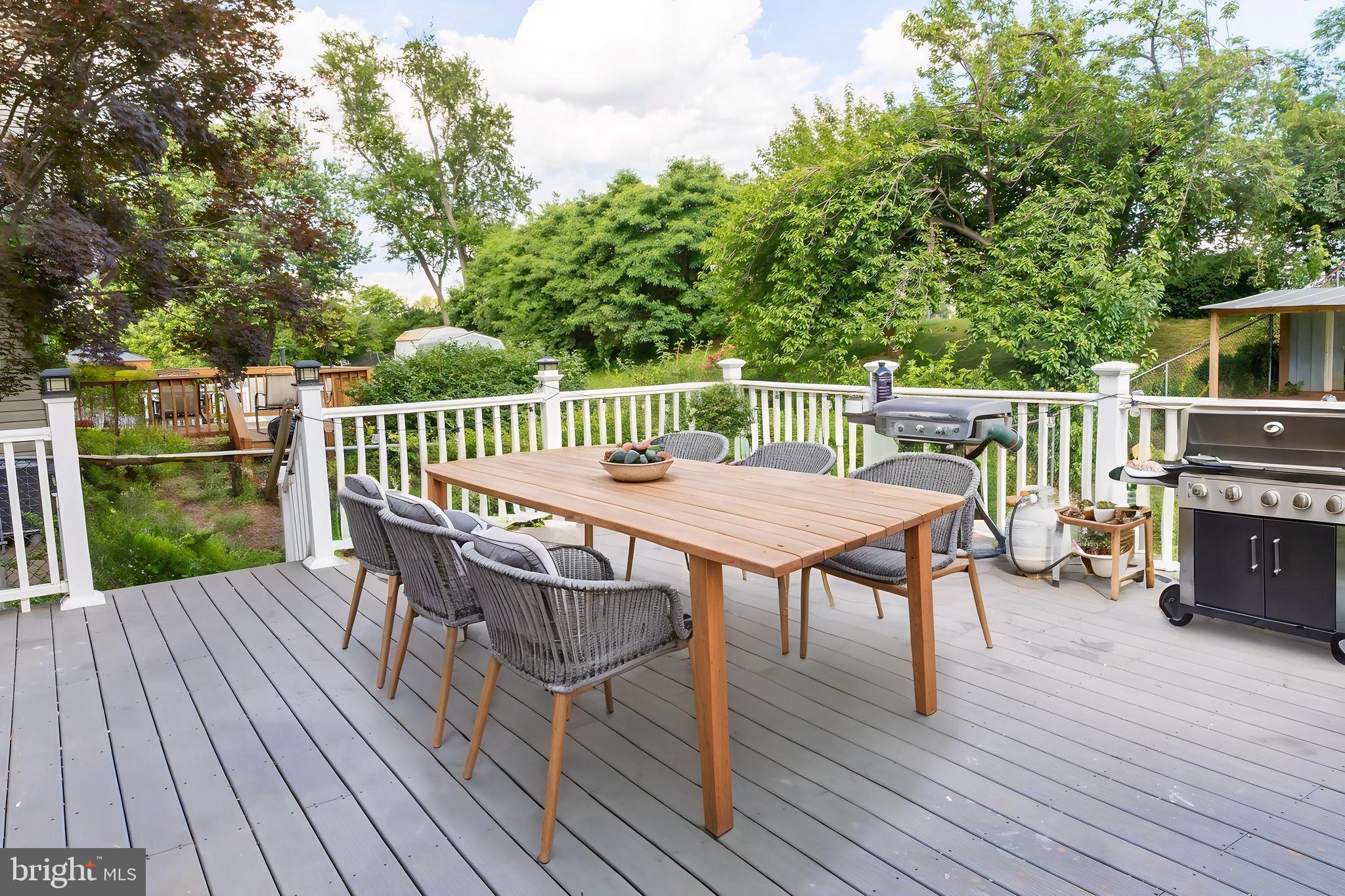 STONEGATE - Residential