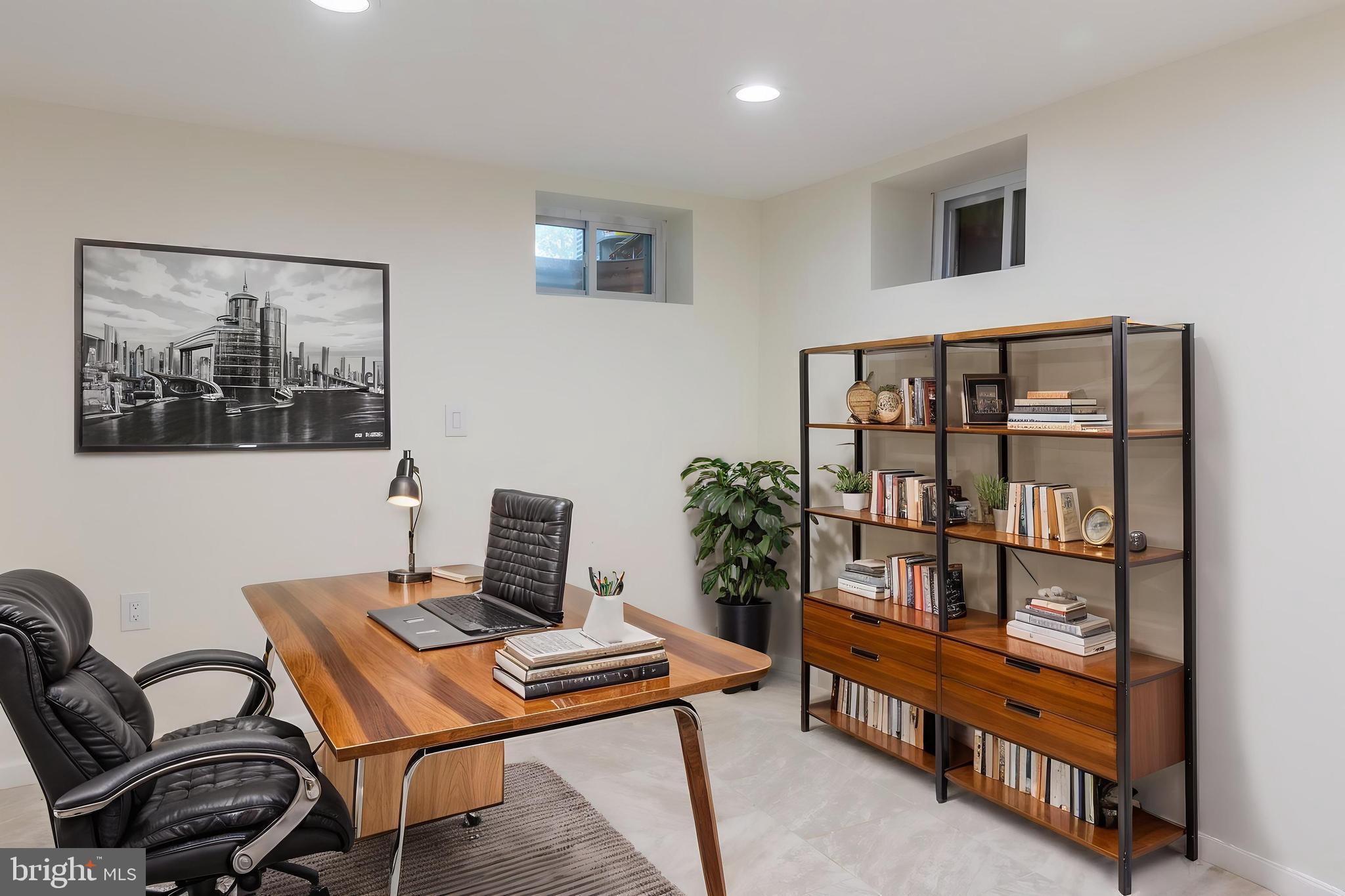 STONEGATE - Residential