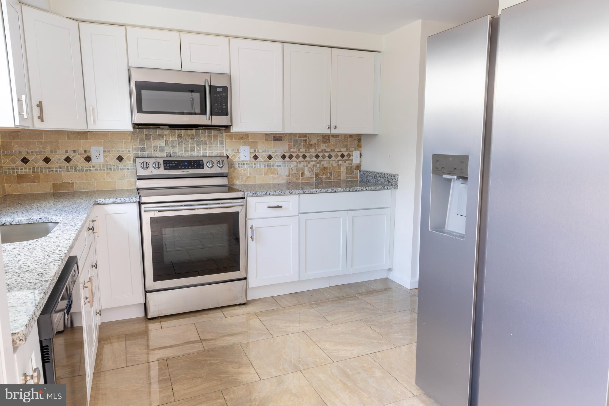 STONEGATE - Residential