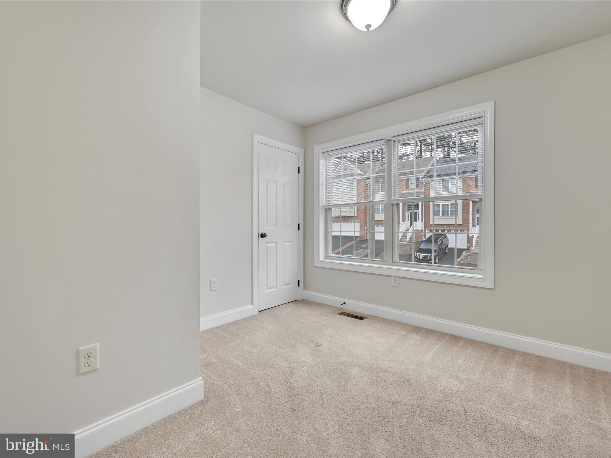 SUMMIT HILLS - Residential