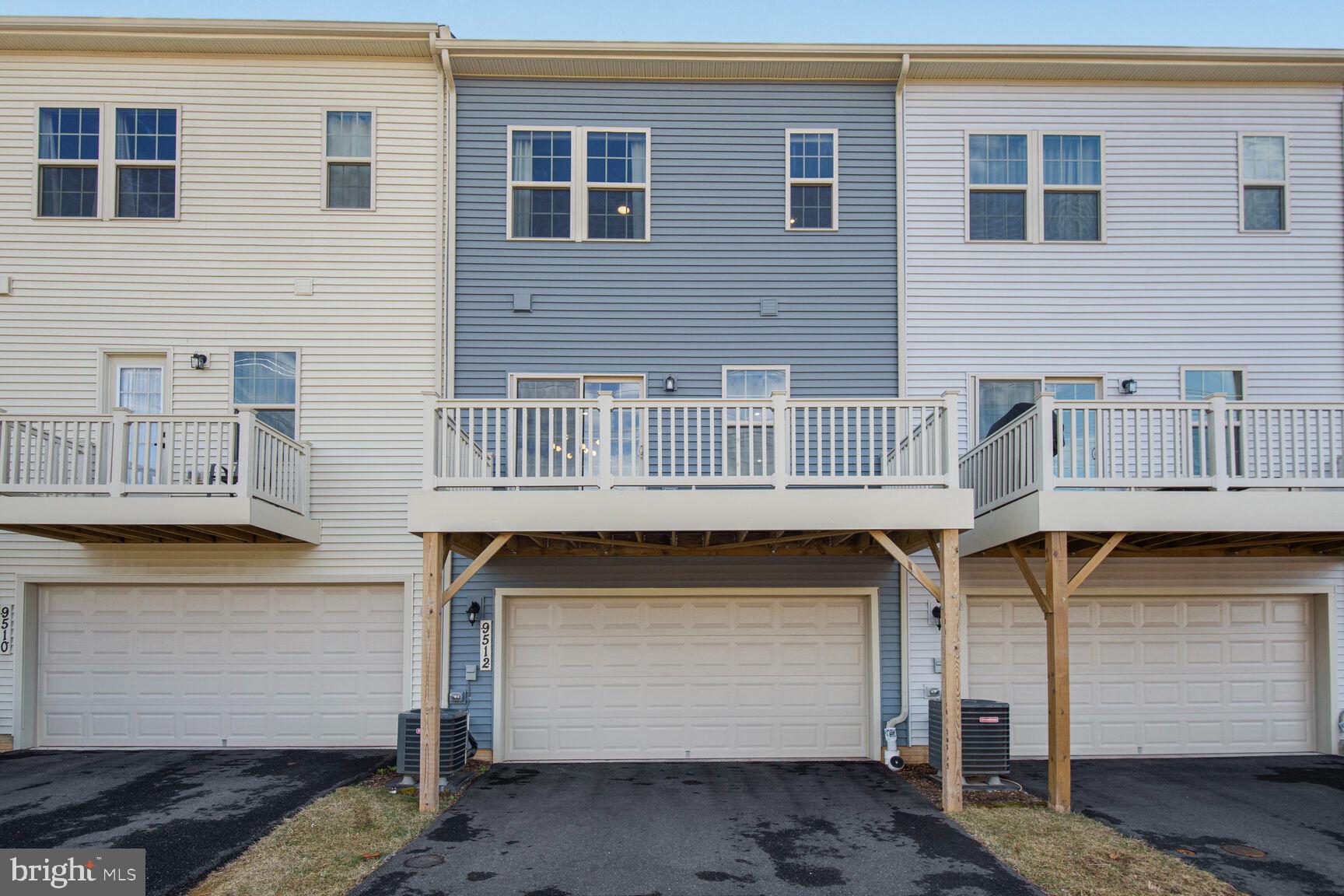 MONTGOMERY VILLAGE - Residential Lease