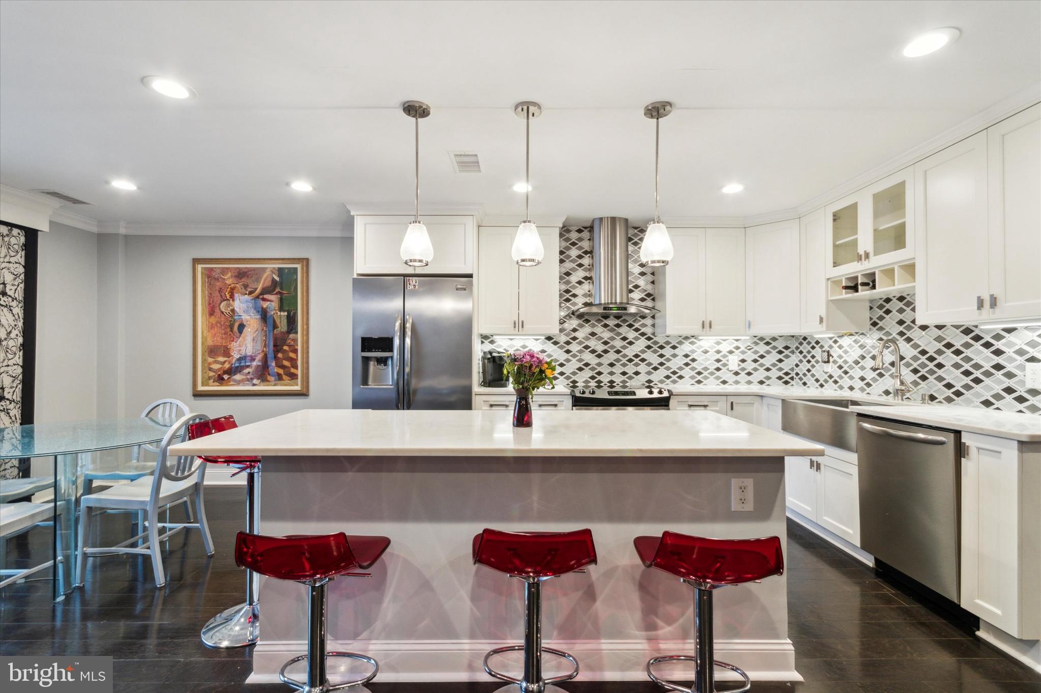 HOLLY HOUSE - Residential