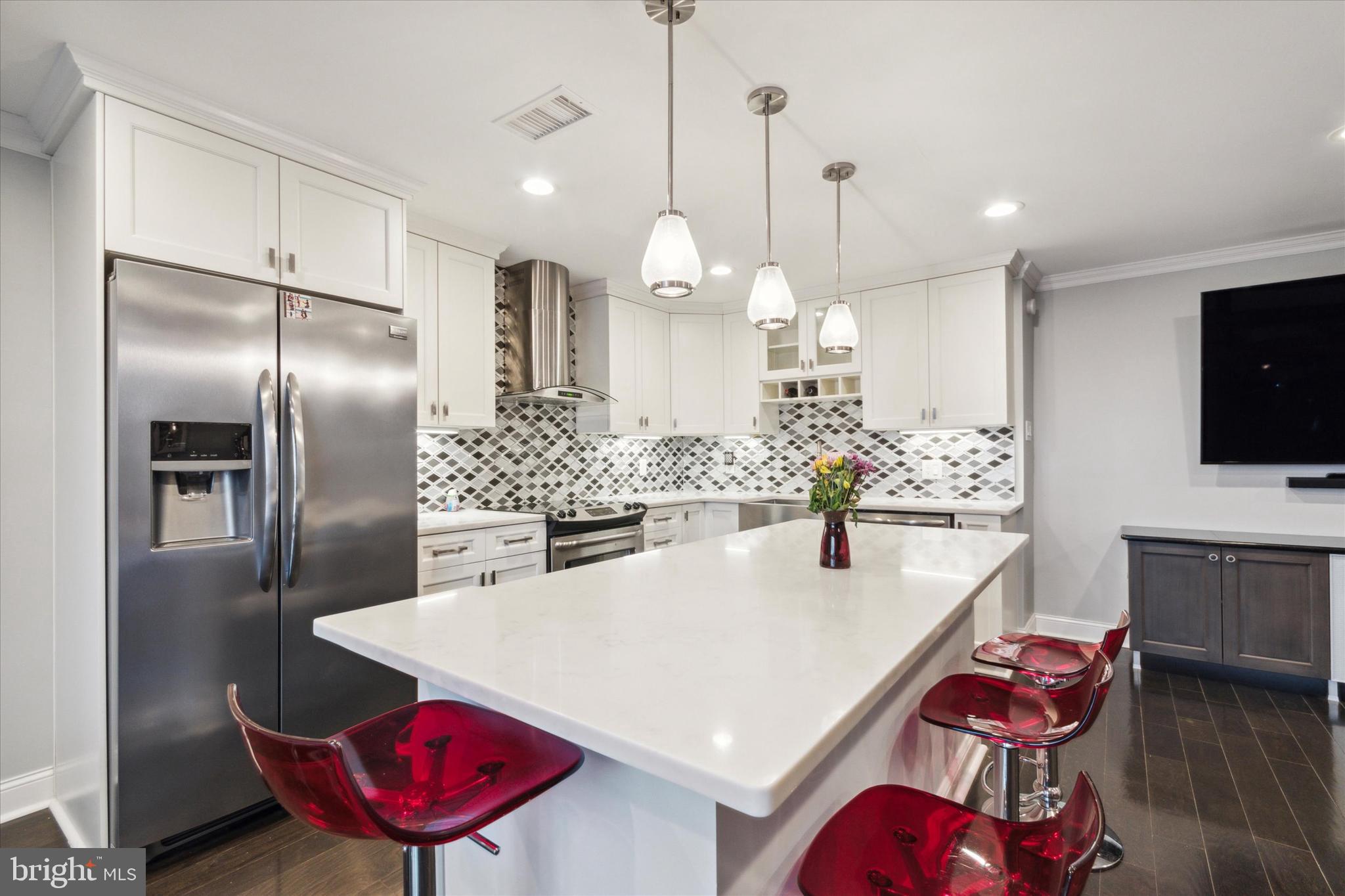 HOLLY HOUSE - Residential