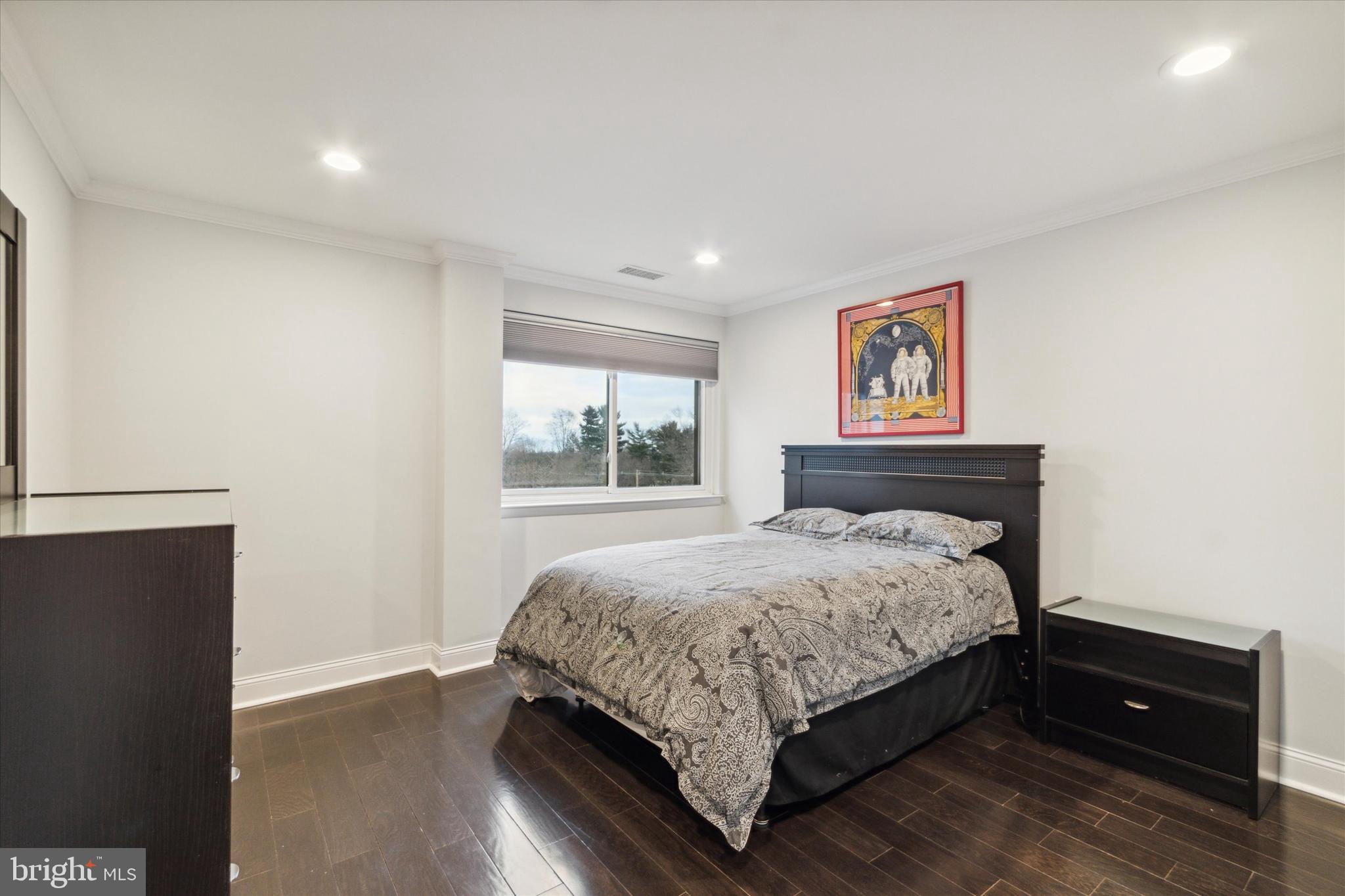 HOLLY HOUSE - Residential