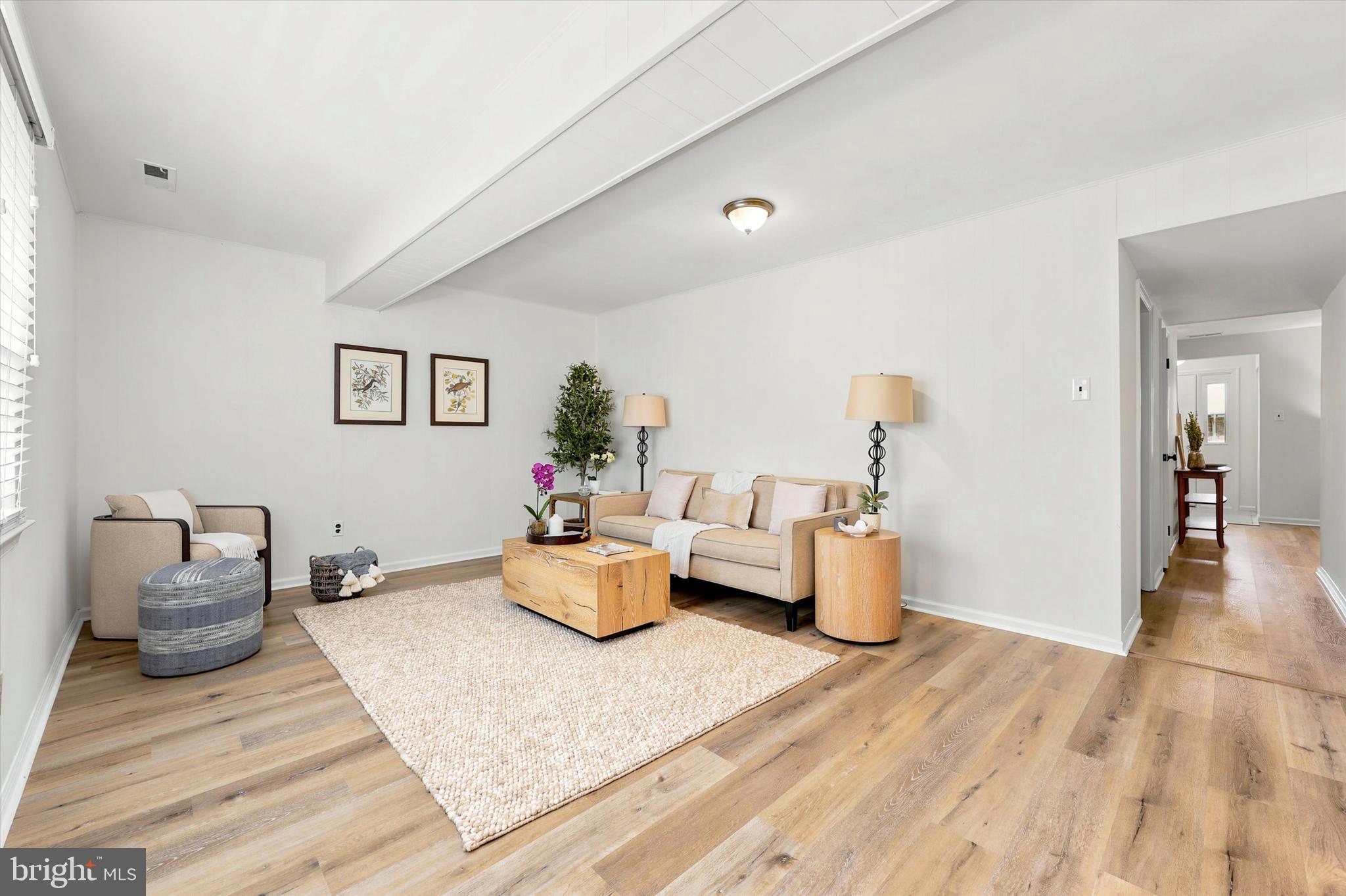 SAW MILL VALLEY - Residential