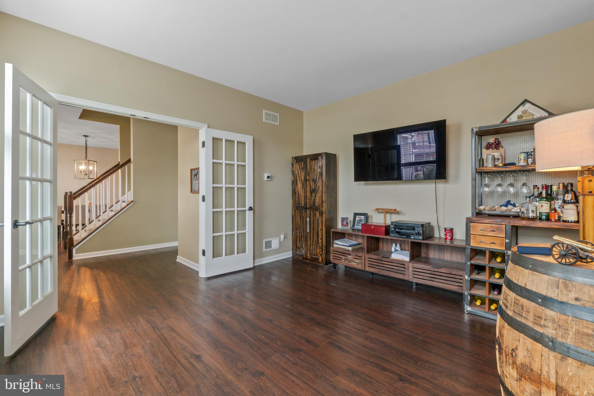 LEXINGTON ESTATES - Residential