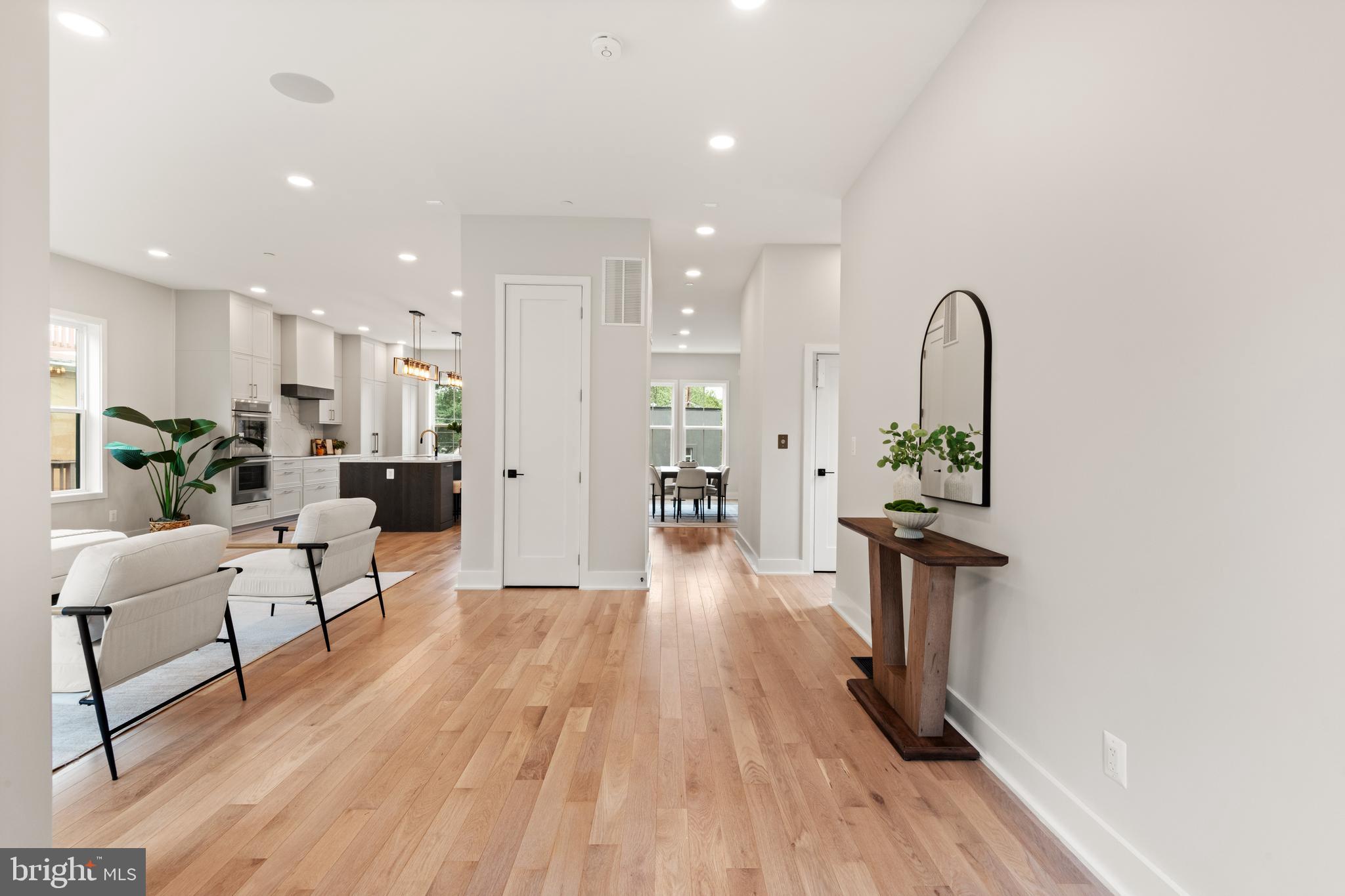 CHEVY CHASE - Residential