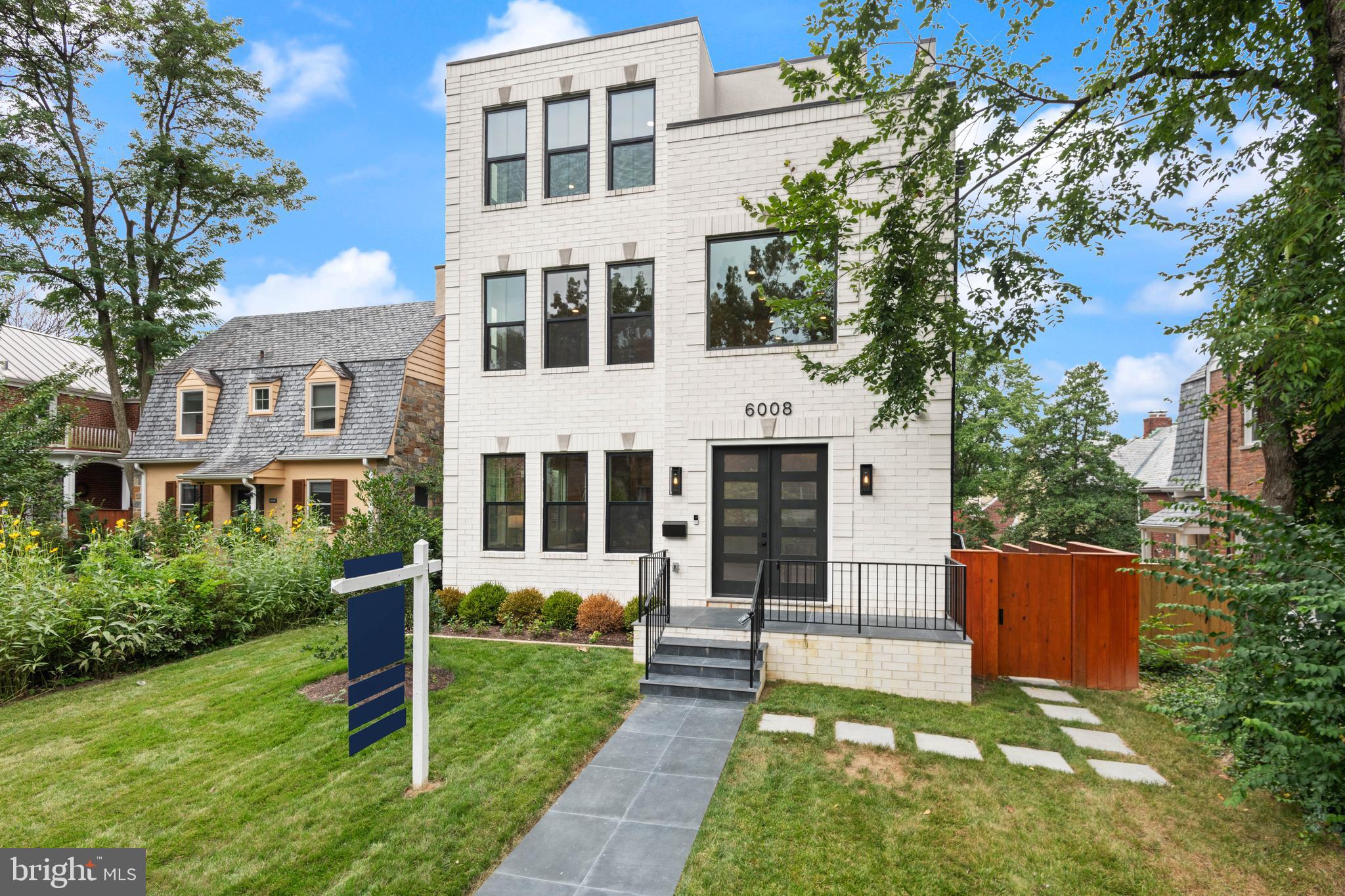 CHEVY CHASE - Residential