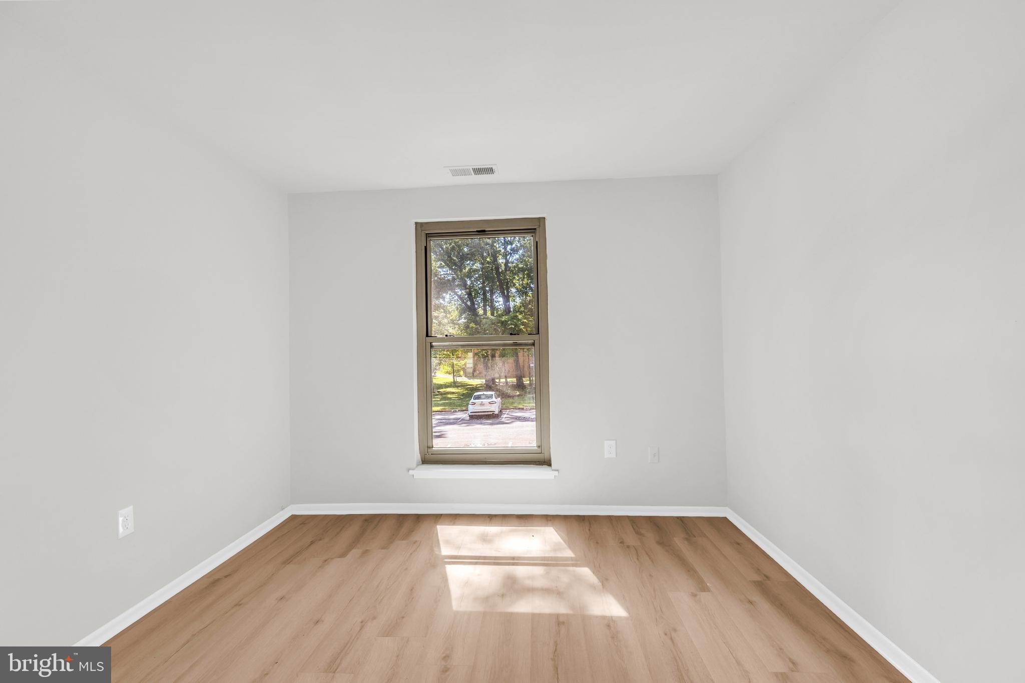 WOODBURN VILLAGE - Residential