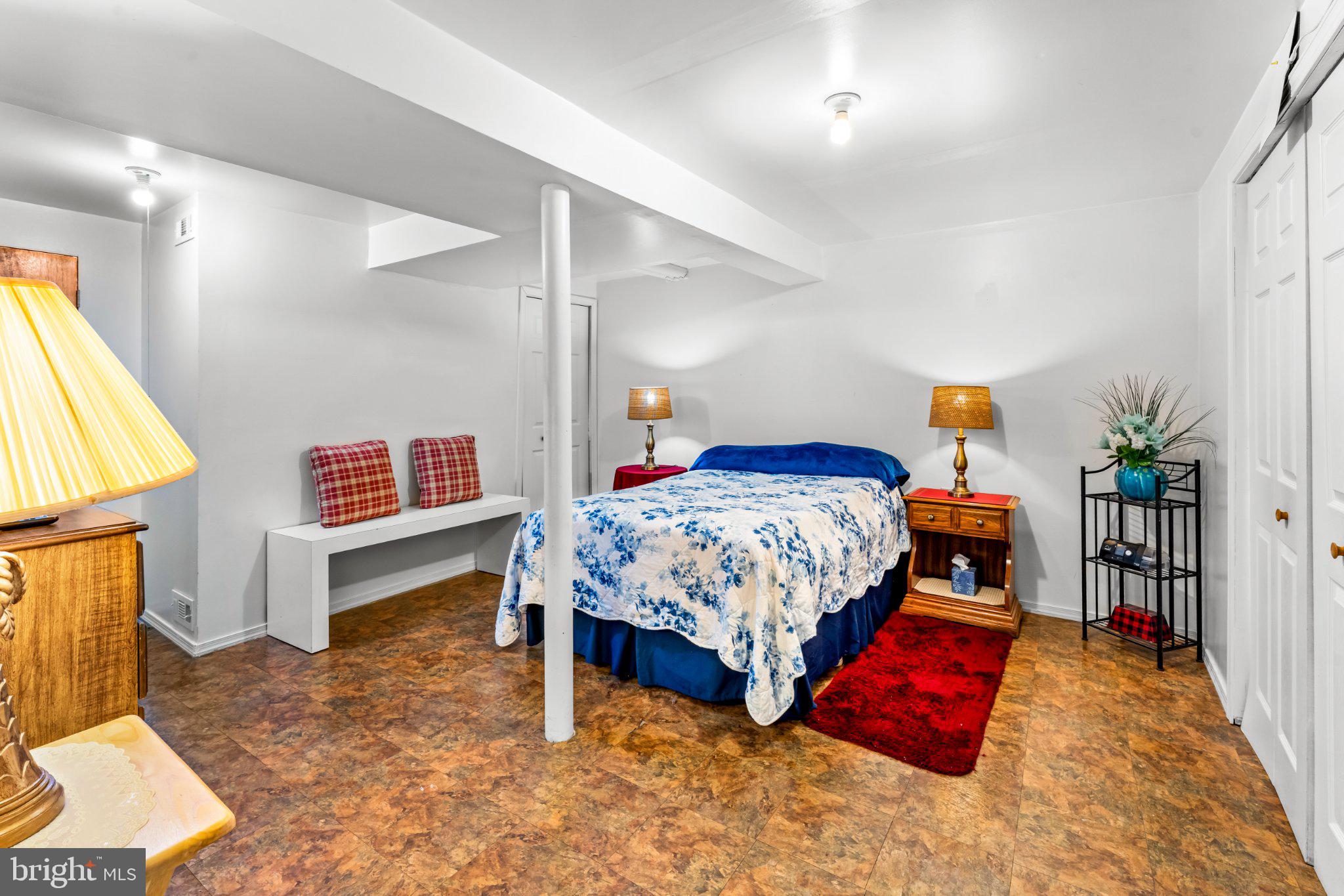 OLD HILLENDALE - Residential