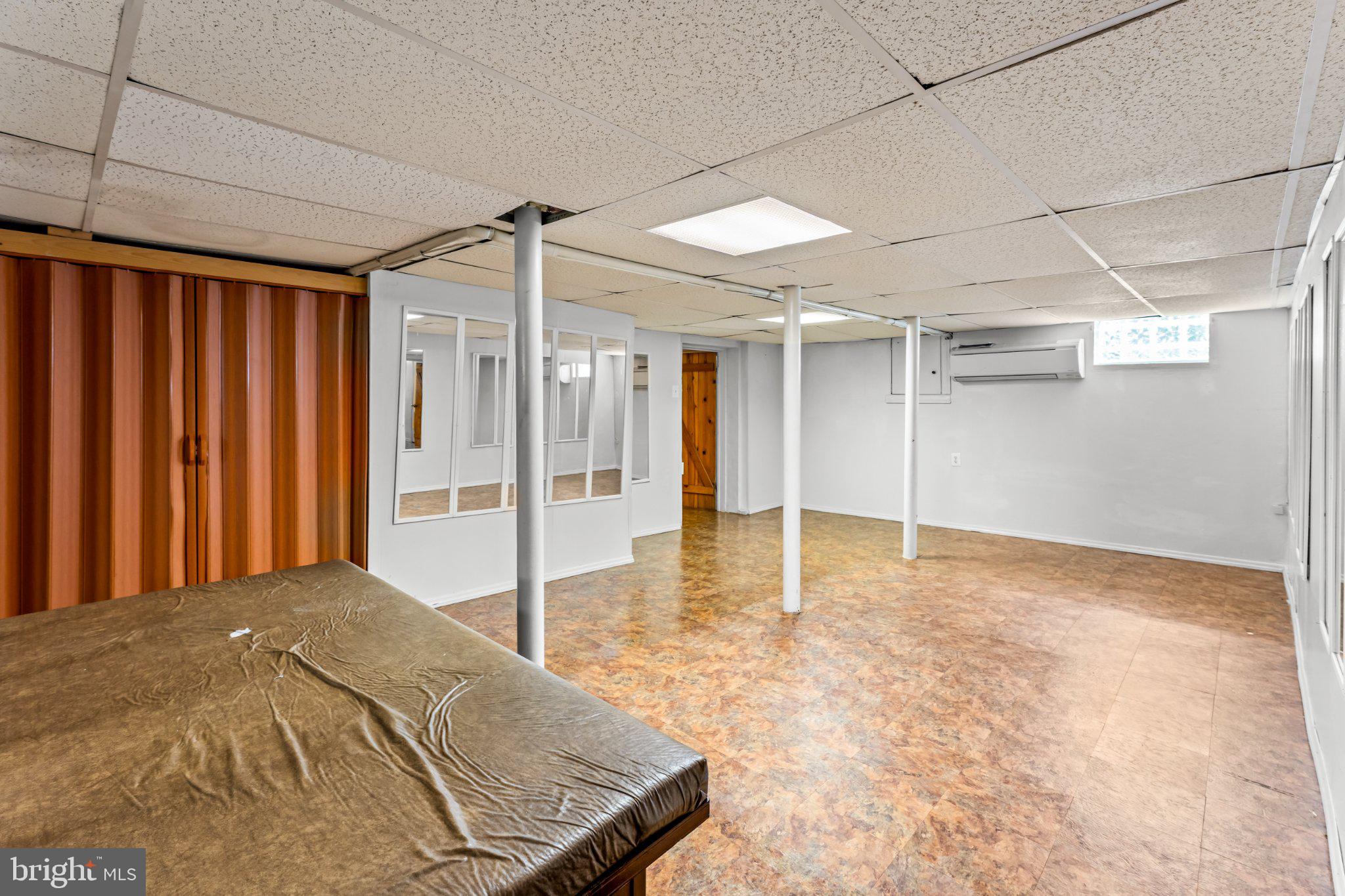 OLD HILLENDALE - Residential