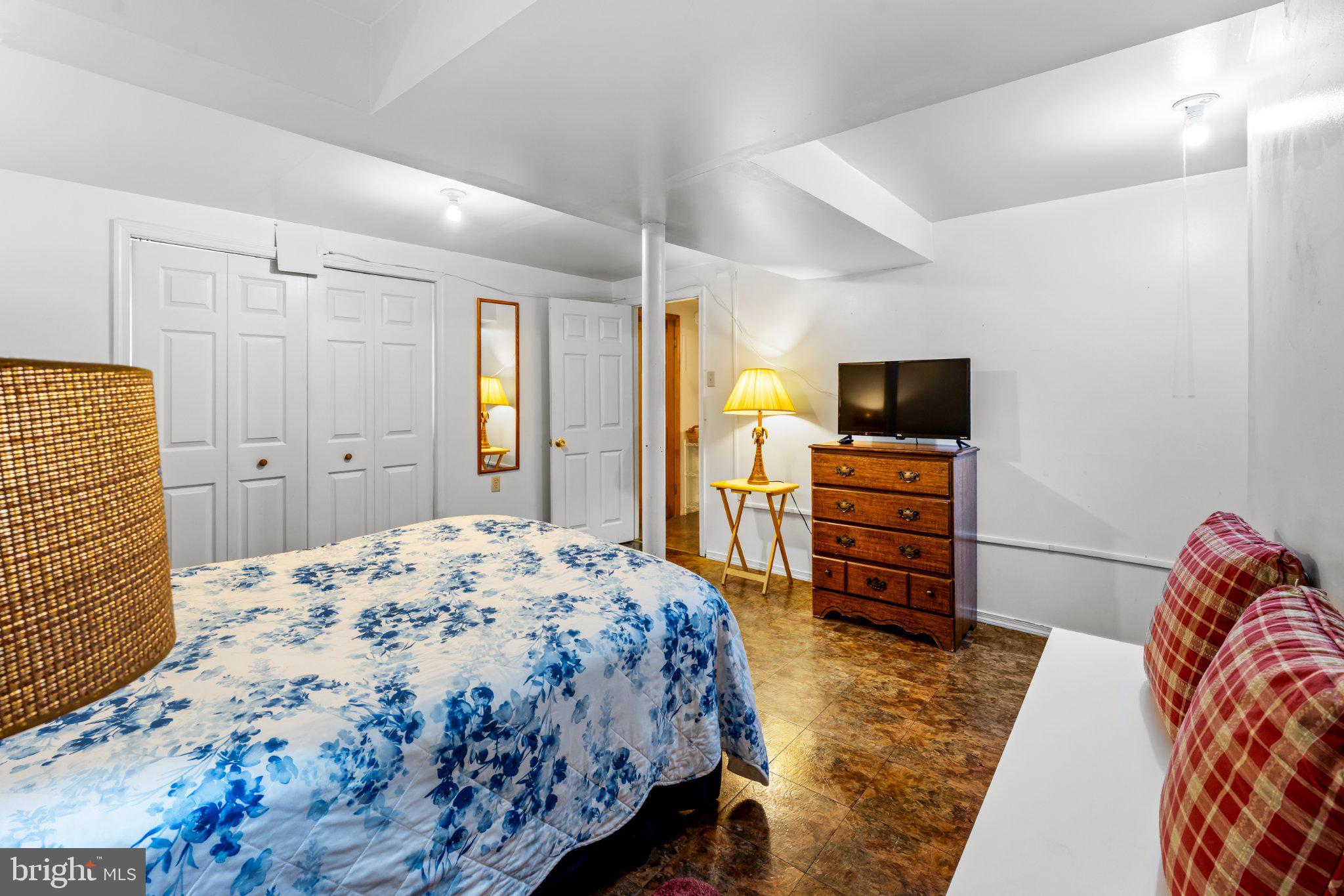 OLD HILLENDALE - Residential