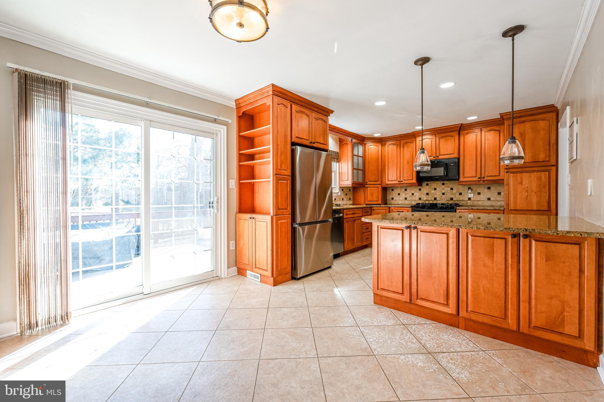 STONEYBROOKE - Residential Lease