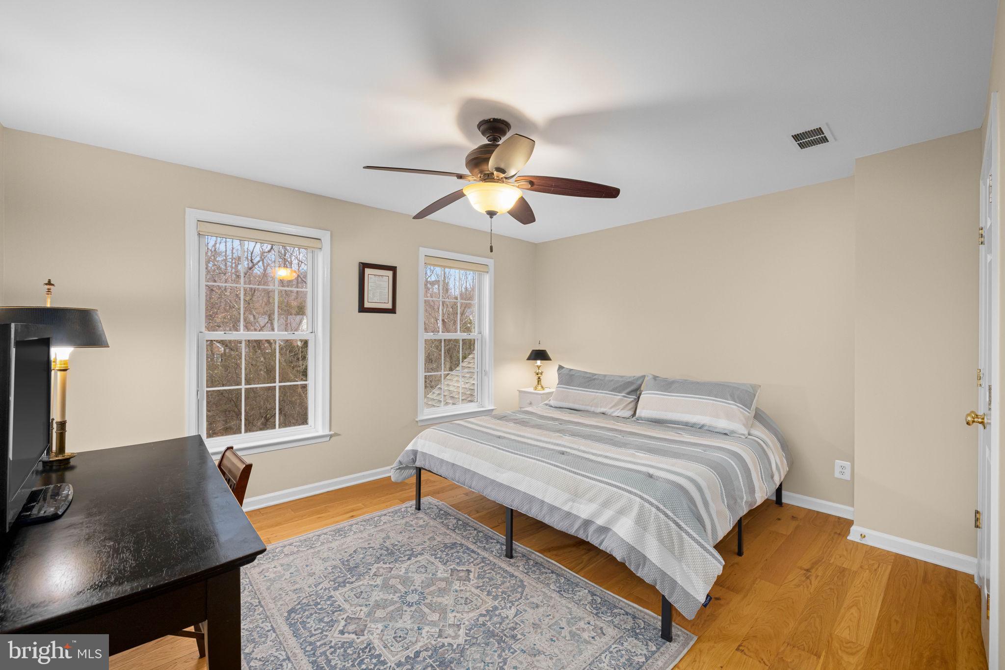 LAUREL HILL - Residential