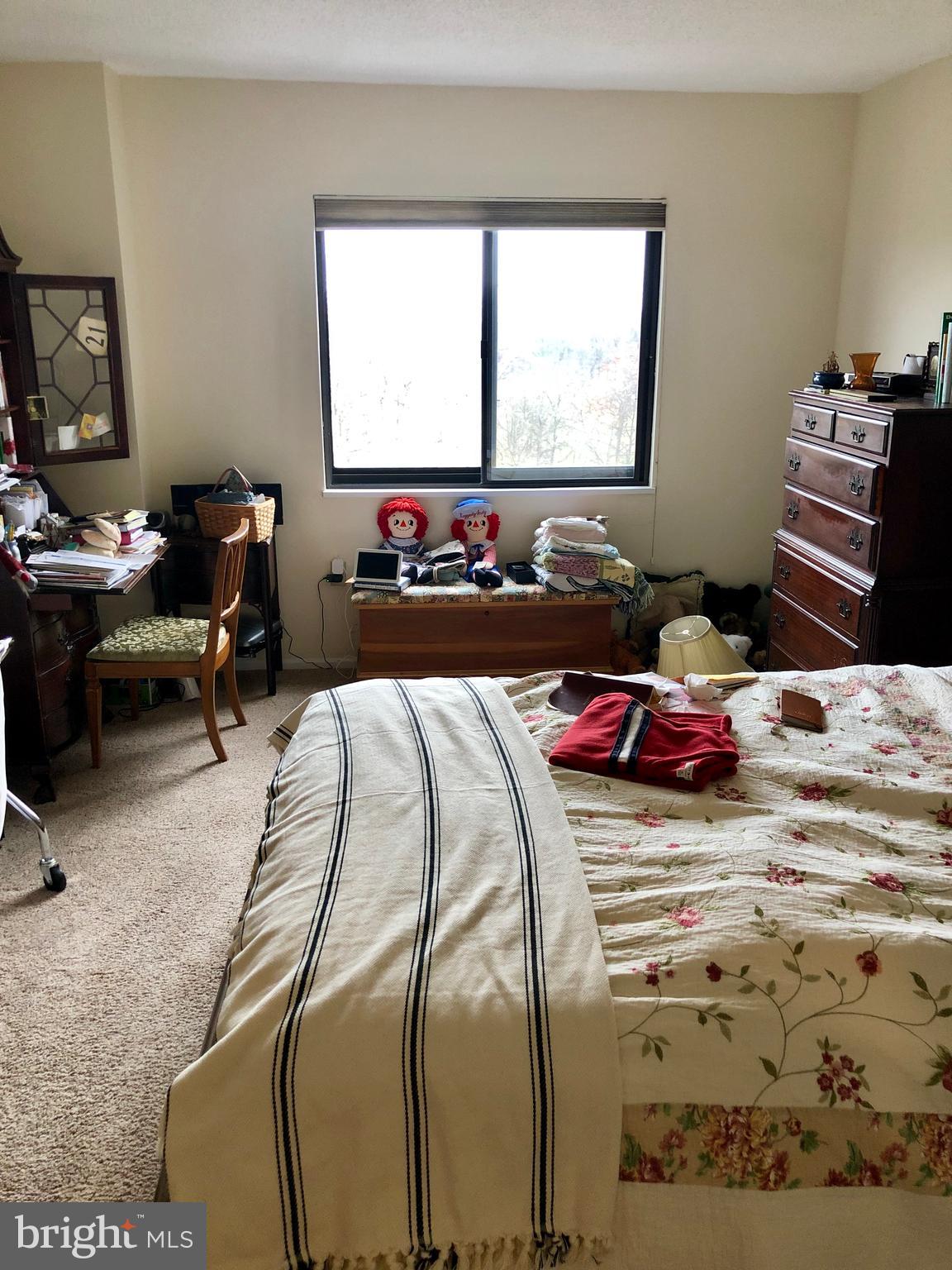 LEISURE WORLD - Residential