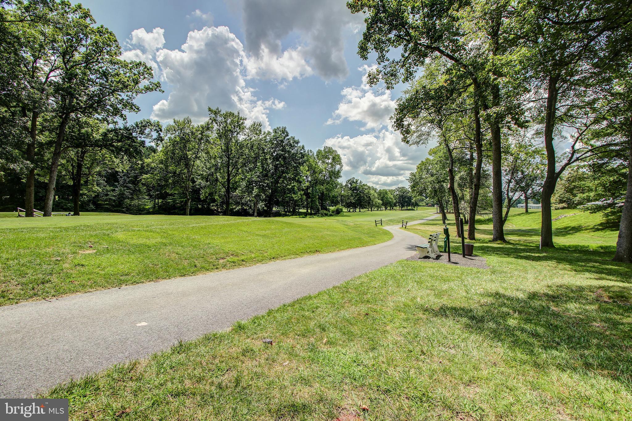 LEISURE WORLD - Residential