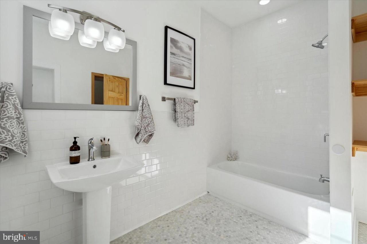 MT AIRY (WEST) - Residential