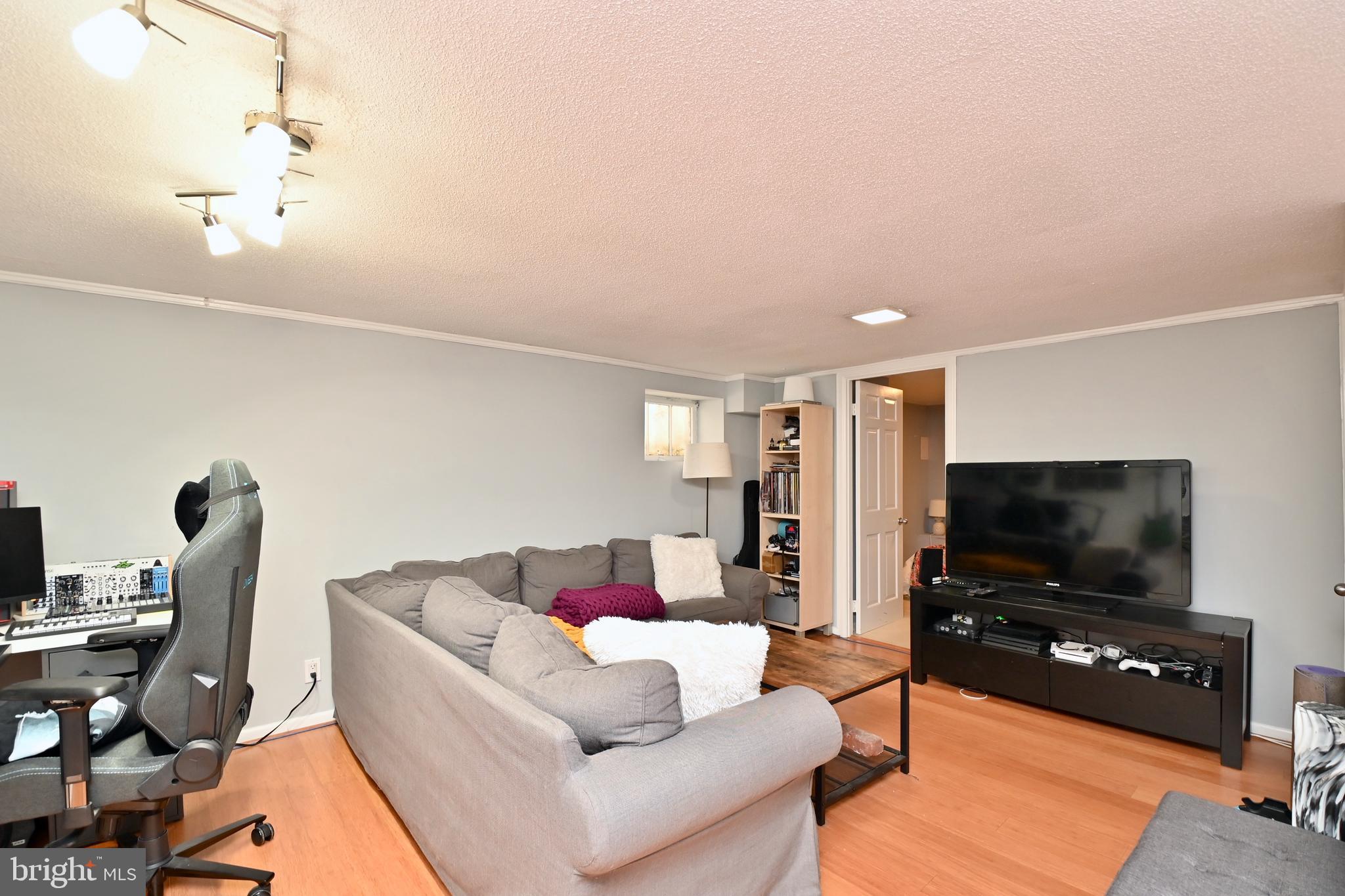 FAIRLINGTON ARBORS - Residential