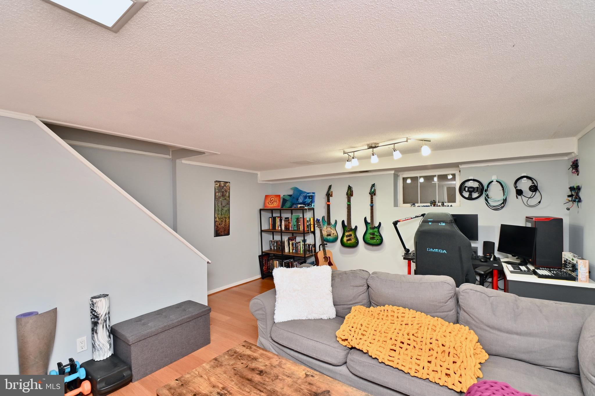 FAIRLINGTON ARBORS - Residential