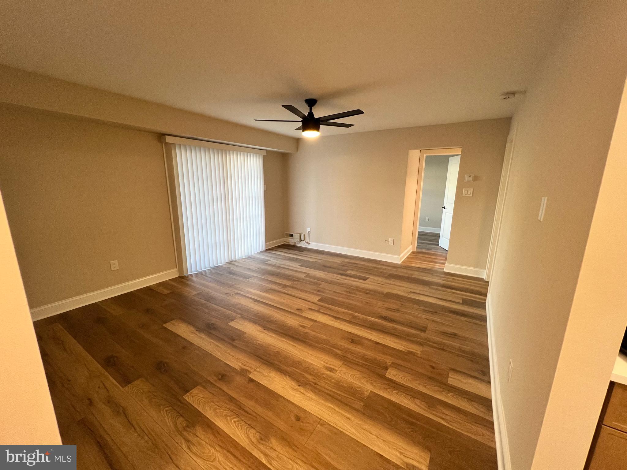 SOCIETY PL - Residential