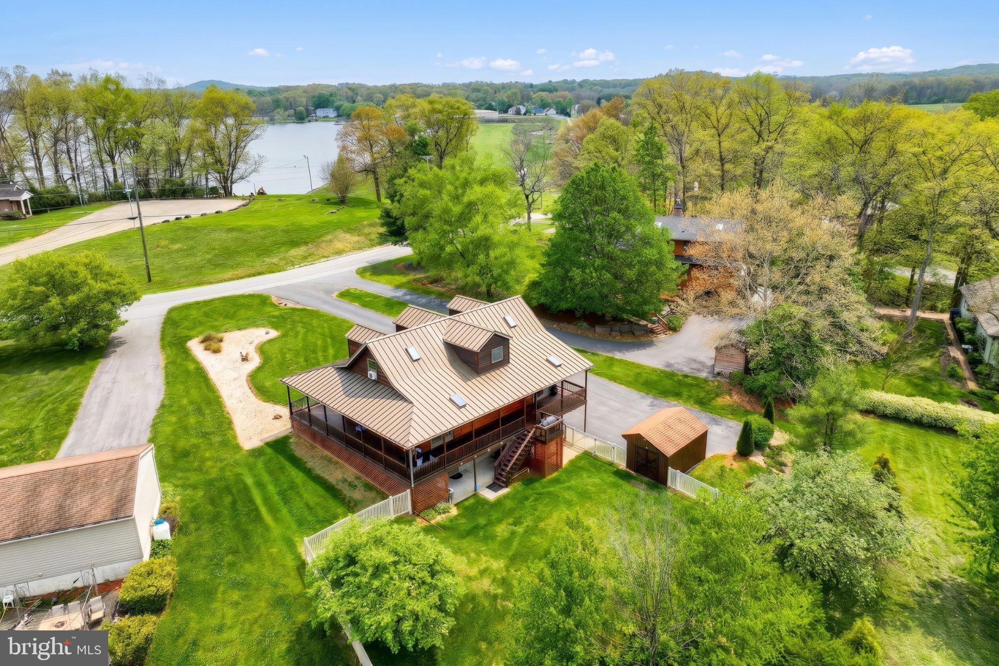 LAKE MEADE - Residential