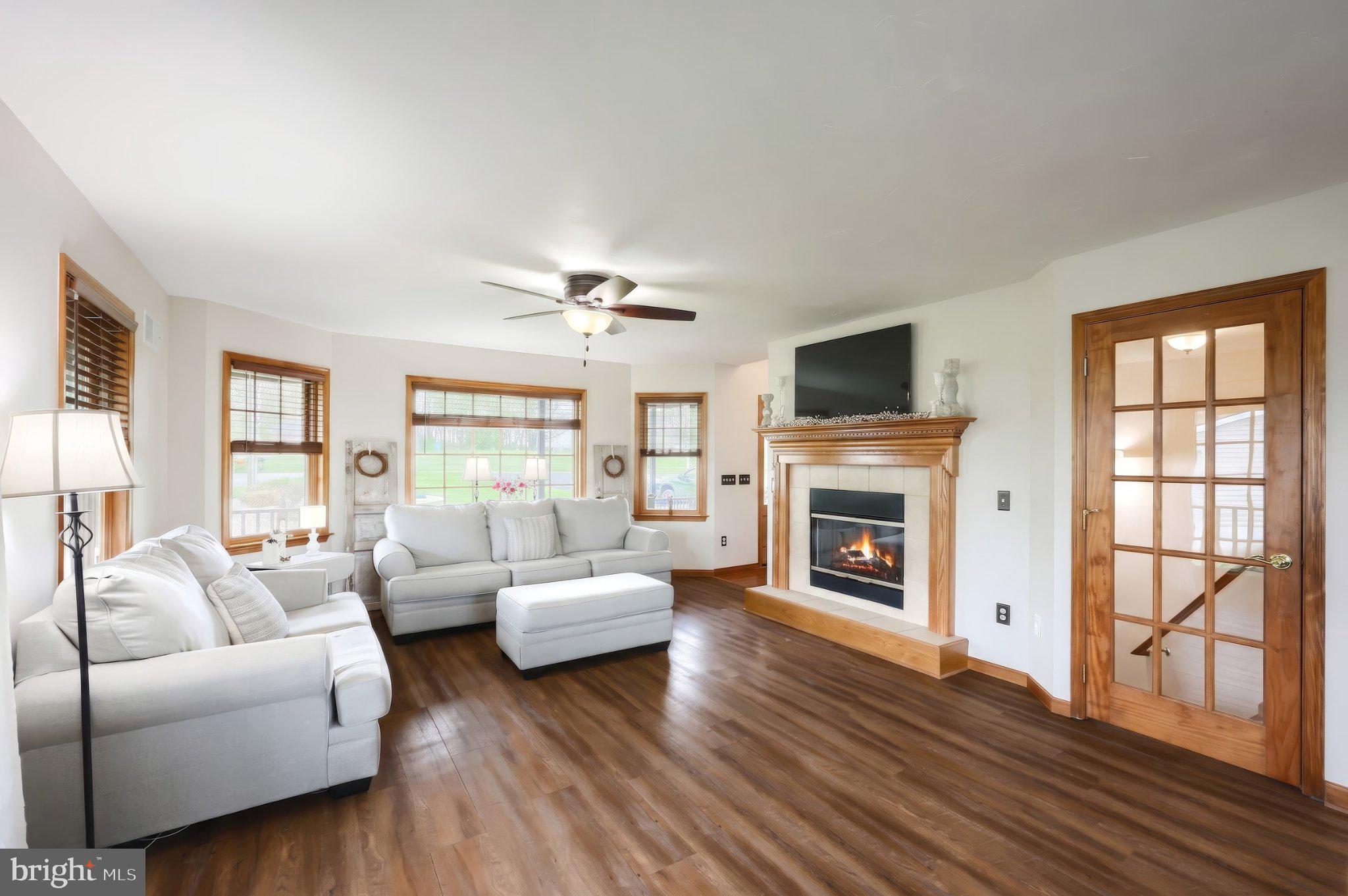 LAKE MEADE - Residential