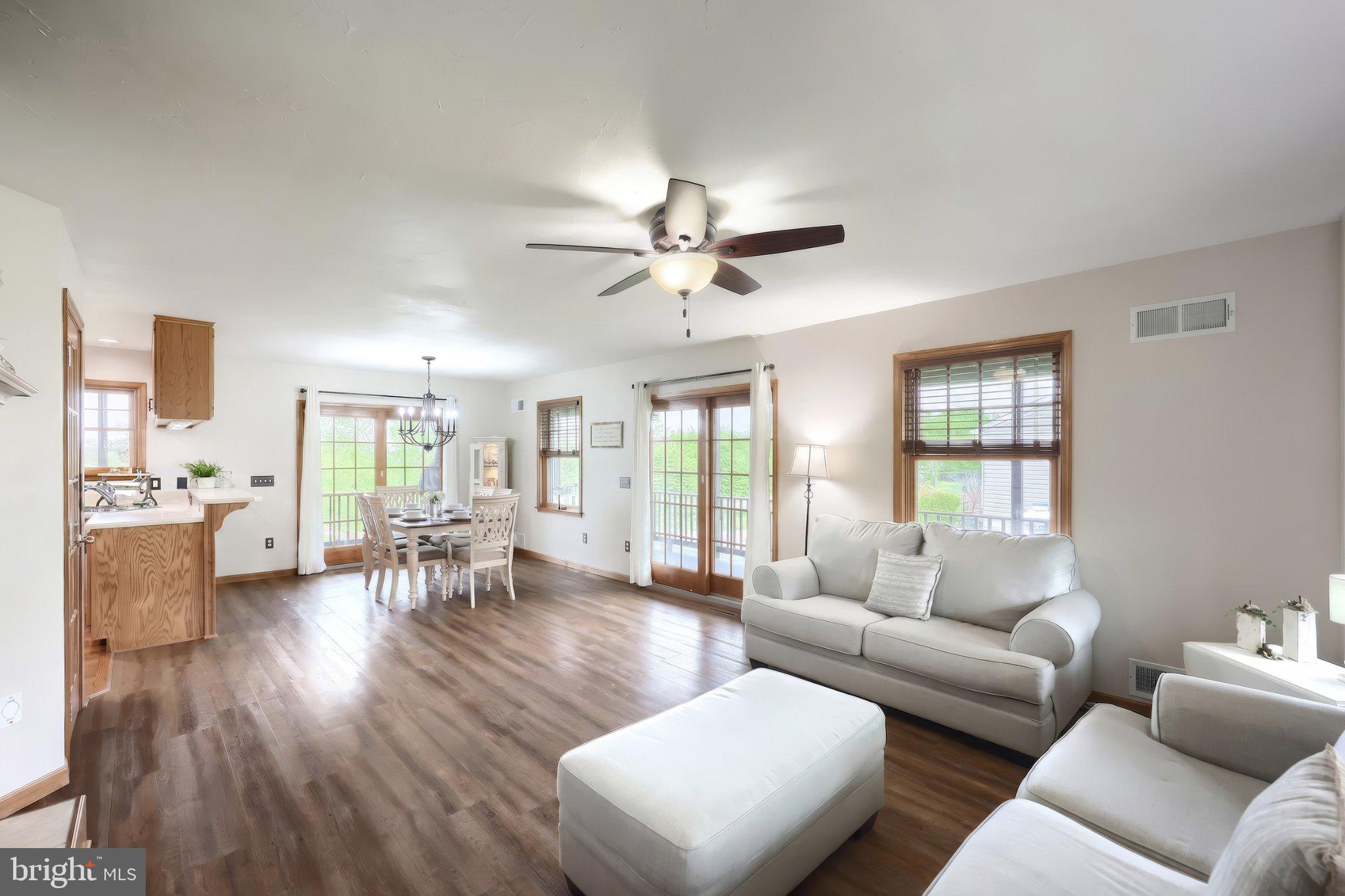LAKE MEADE - Residential
