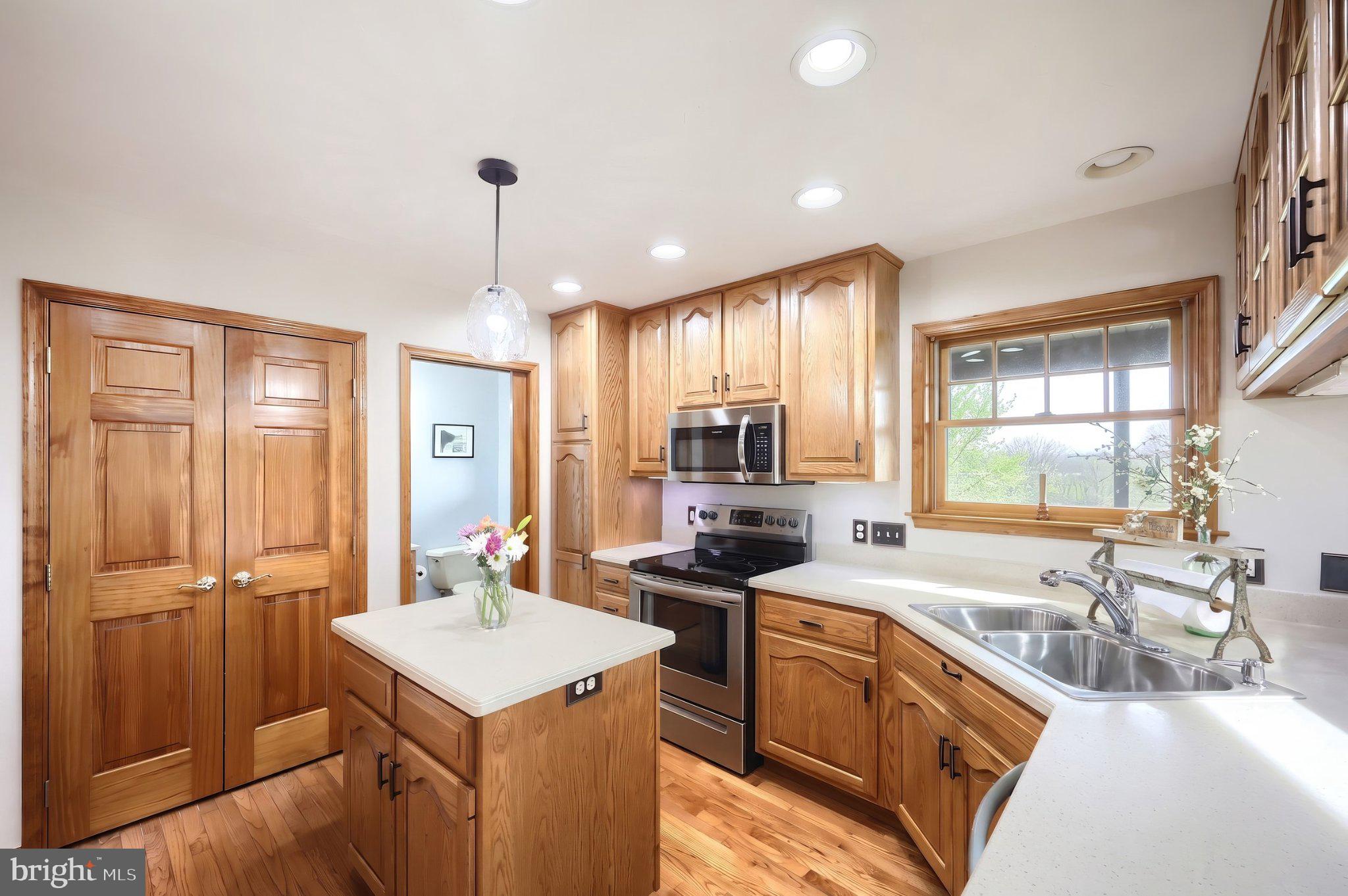 LAKE MEADE - Residential