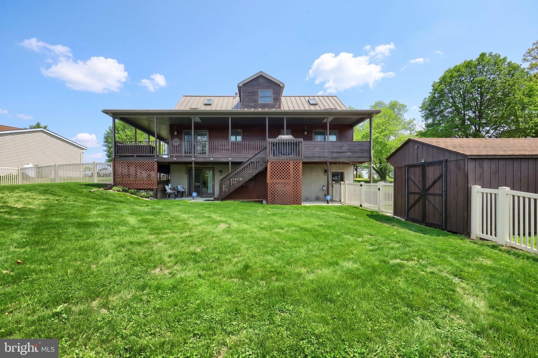 LAKE MEADE - Residential