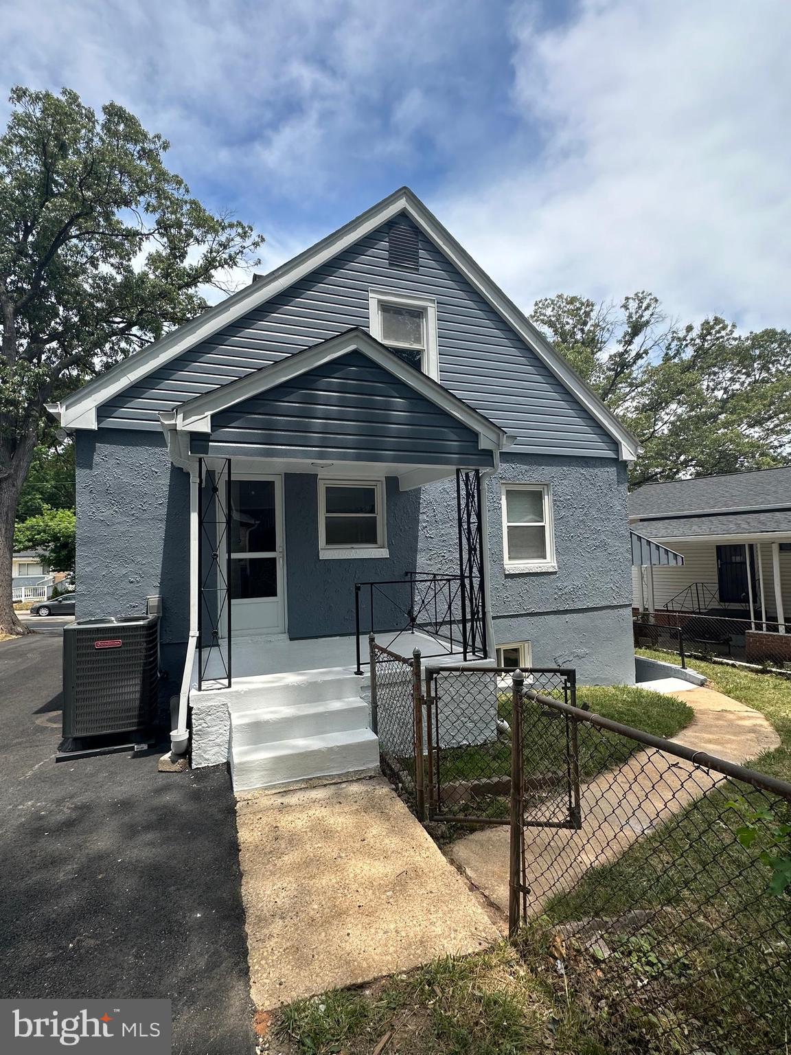 COLUMBIA PARK - Residential Lease