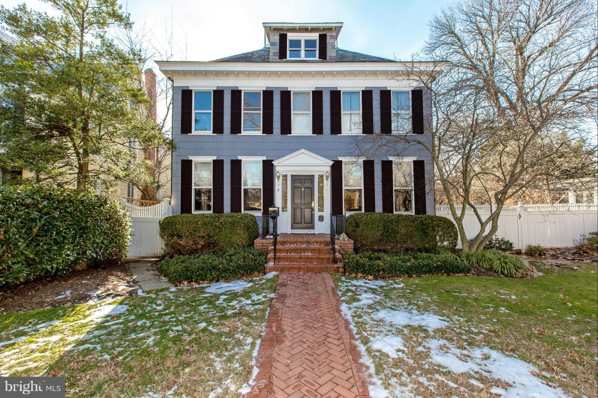 CHEVY CHASE - Residential