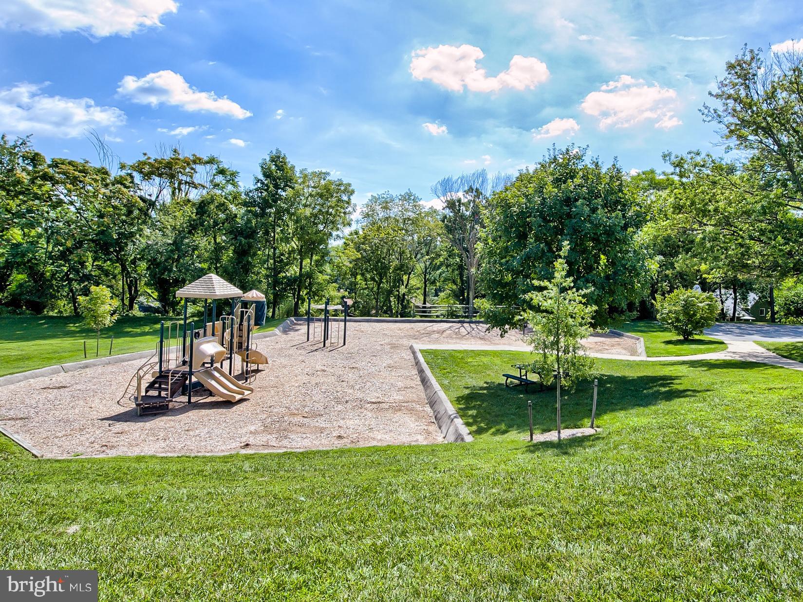 BALMORAL - Residential