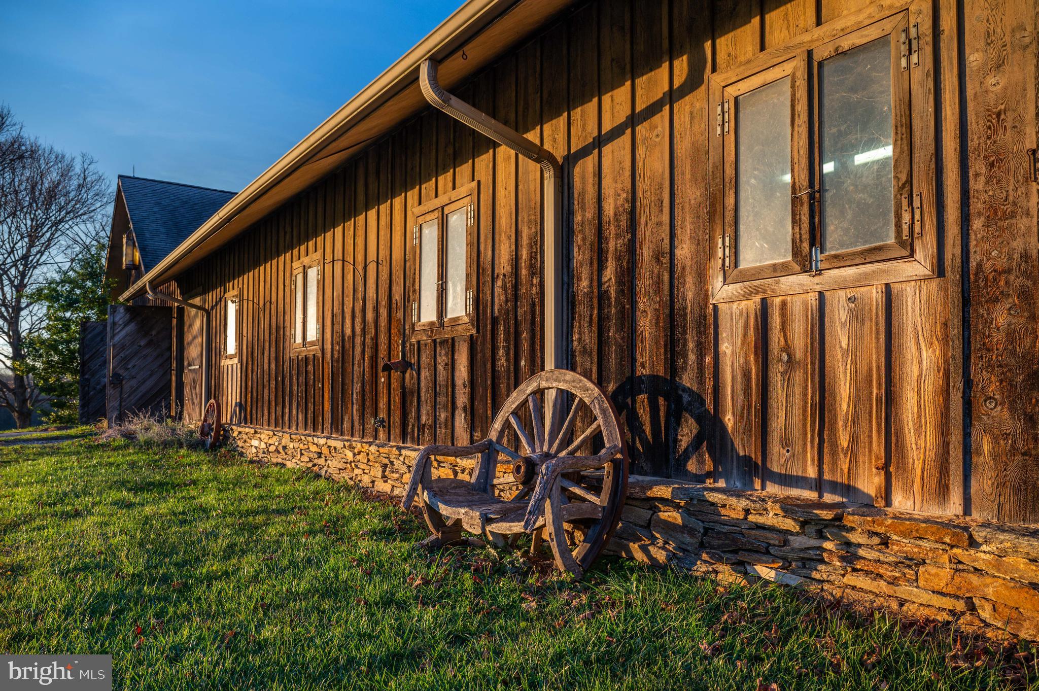 BROOKFIELD - Farm